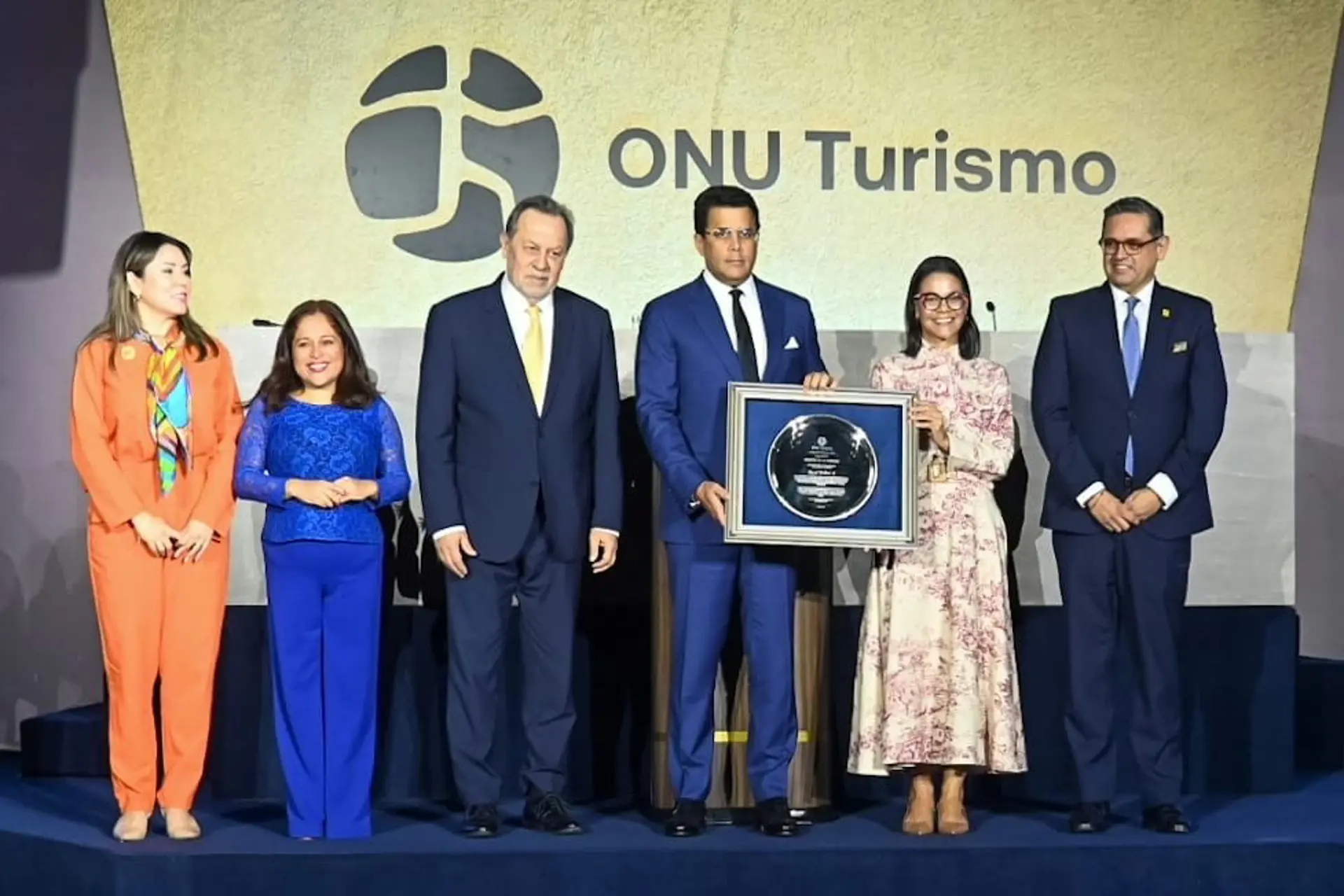 ONU Turismo reconoce a Collado "mejor Ministro de Las Américas"