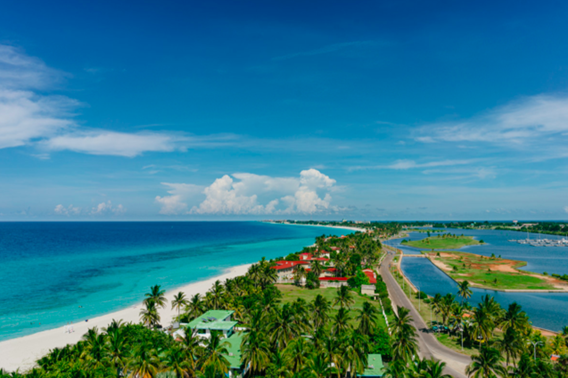 Cuba arrendará los hoteles estatales a cadenas internacionales Cuba arrendará los hoteles estatales a cadenas internacionales