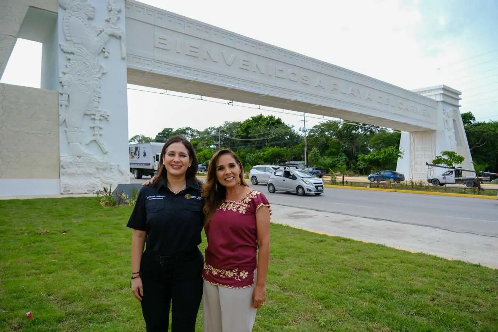 Playa del Carmen estrena nuevo Arco de Acceso, símbolo de identidad