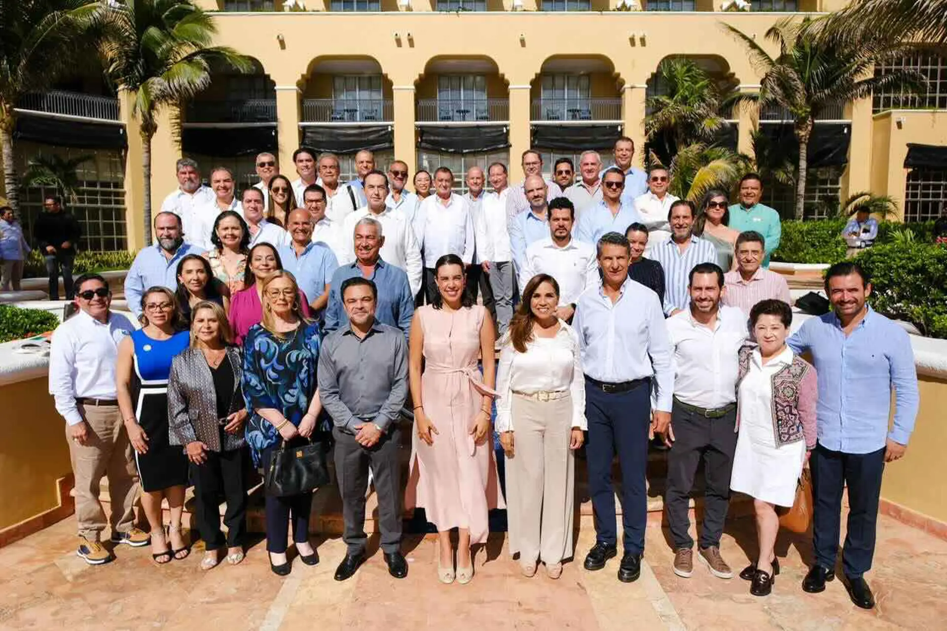 Cancún Travel Mart: Mara Lezama y Josefina Rodríguez se reúnen