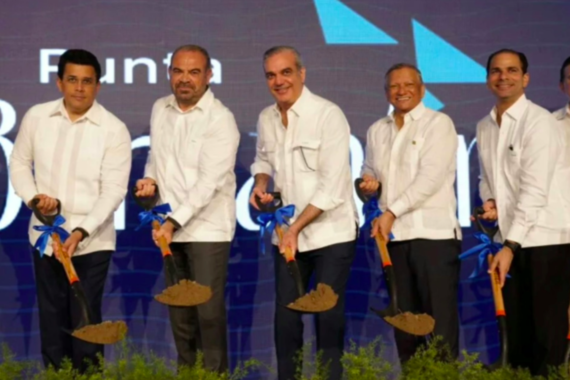 Turismo dominicano en su mejor momento para invertir, asegura Collado  Turismo dominicano en su mejor momento para invertir, asegura Collado