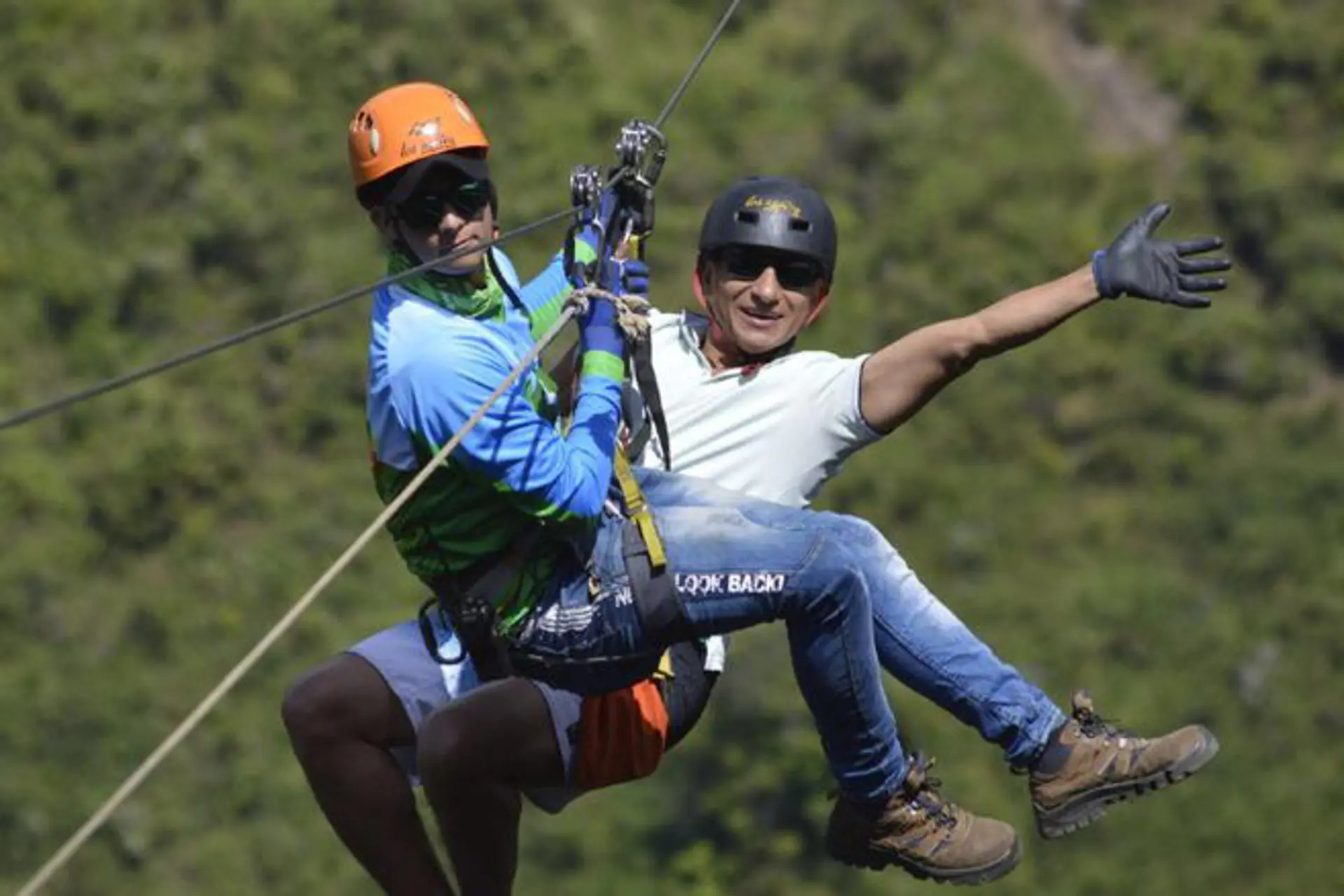 Influencers, periodistas y su huella digital en el turismo de naturaleza Influencers, periodistas y su huella digital en el turismo de naturaleza