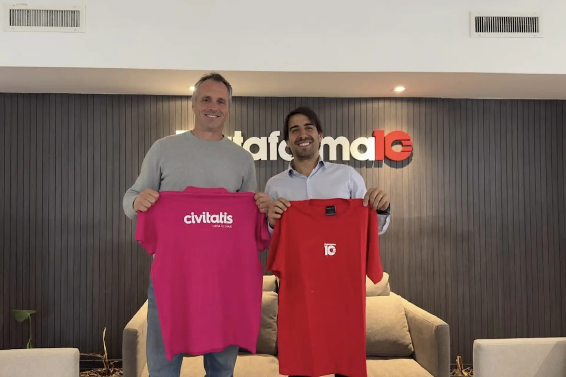 Dos líderes se unen para enriquecer la experiencia del viajero 