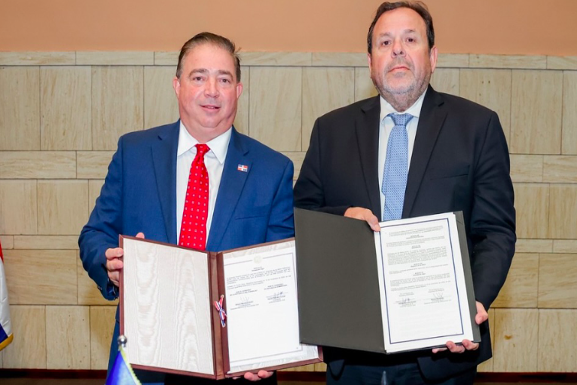 Paraguay y Rep. Dominicana firmaron un Acuerdo de Servicios Aéreos