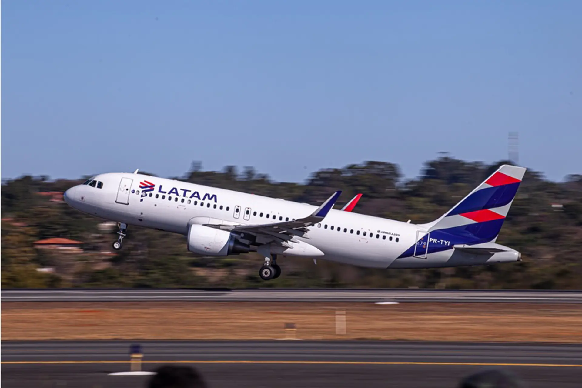 LATAM anuncia que supera la marca de 60 aeropuertos en Brasil 