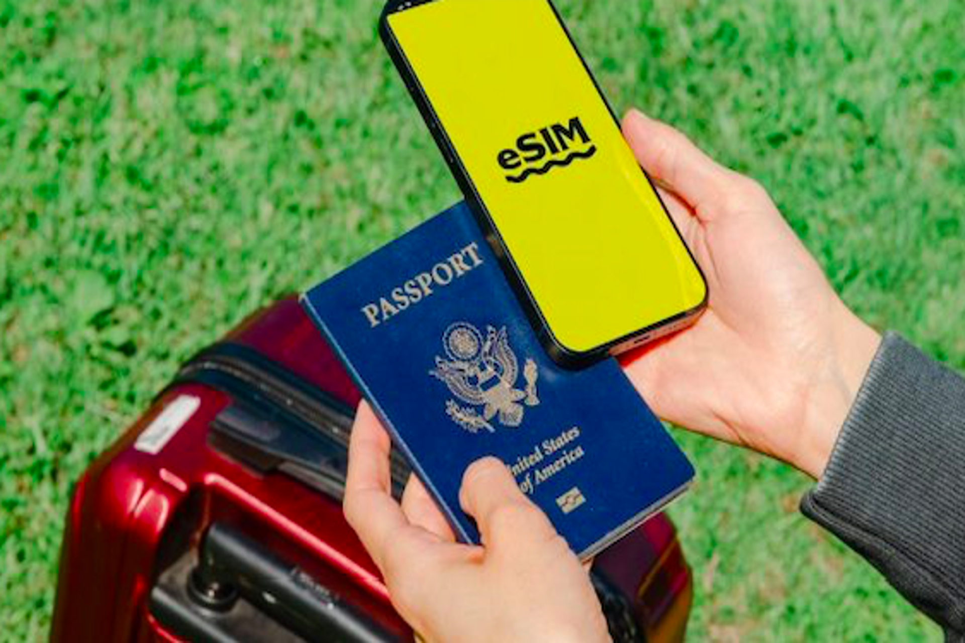 HBX Group ofrece la solución eSimFLAG a través de Roiback