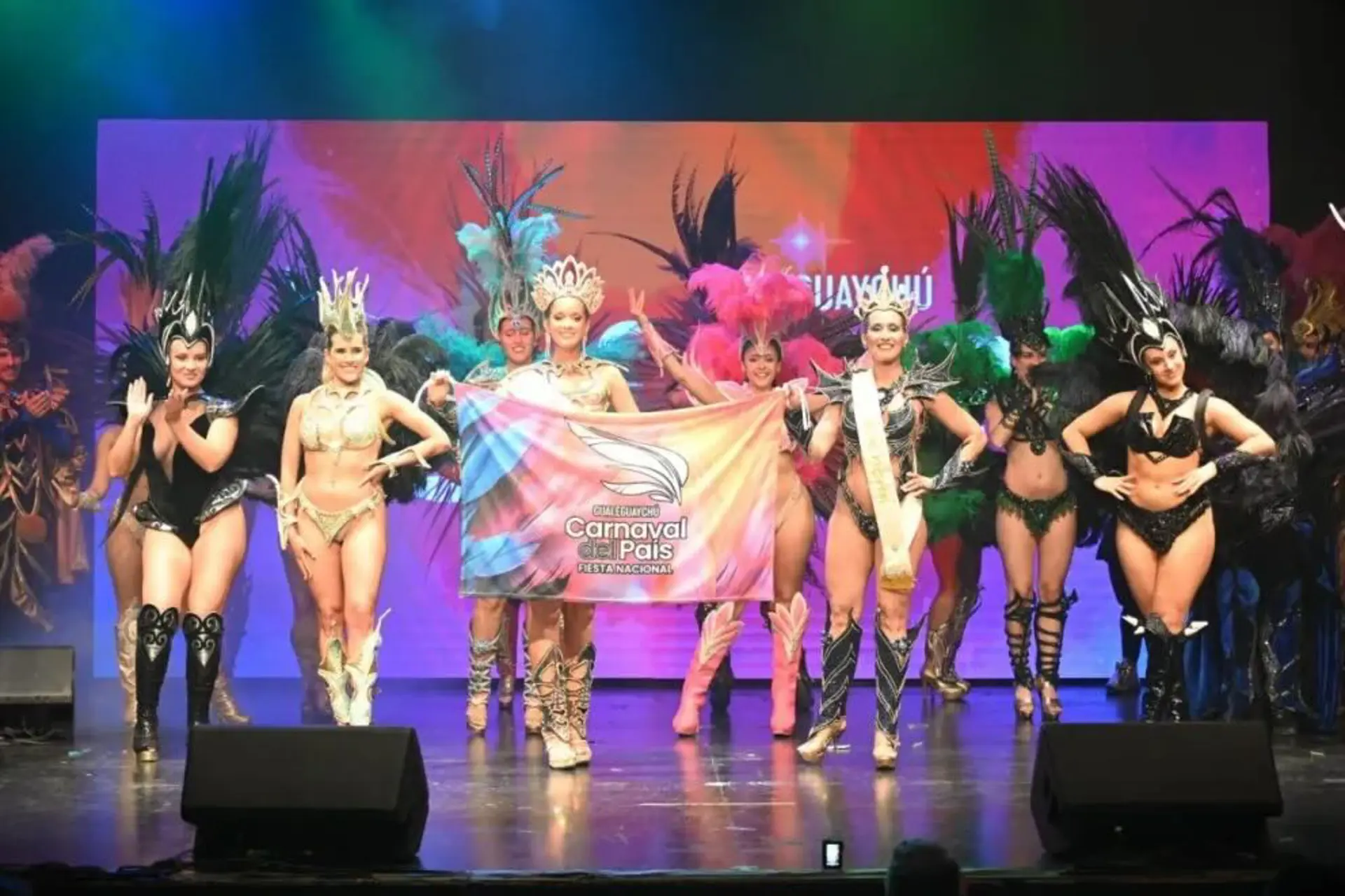 Gran lanzamiento del Carnaval  de Gualeguaychú en calle Corrientes