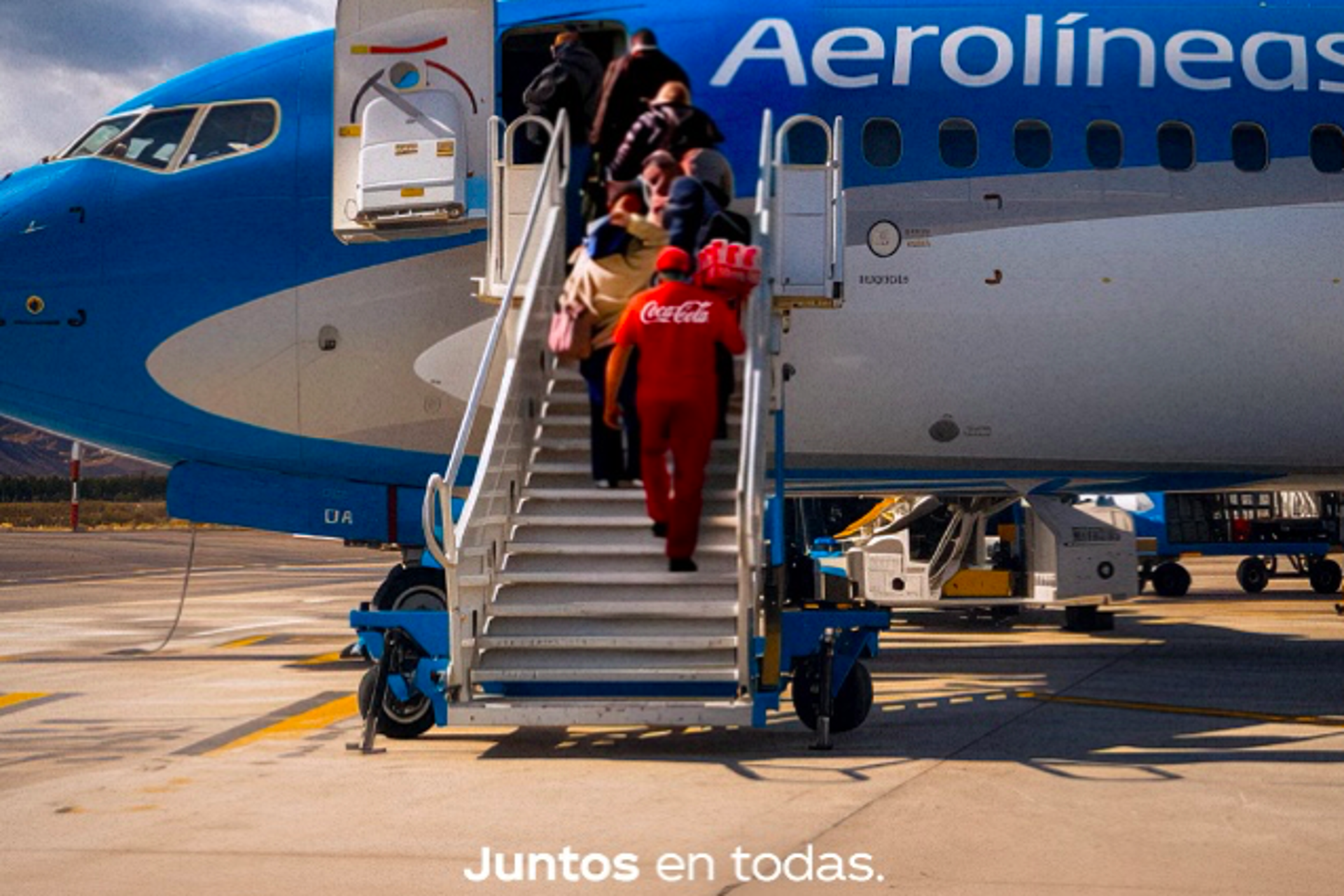 Coca-Cola Argentina y Aerolíneas Argentinas vuelven a volar juntas