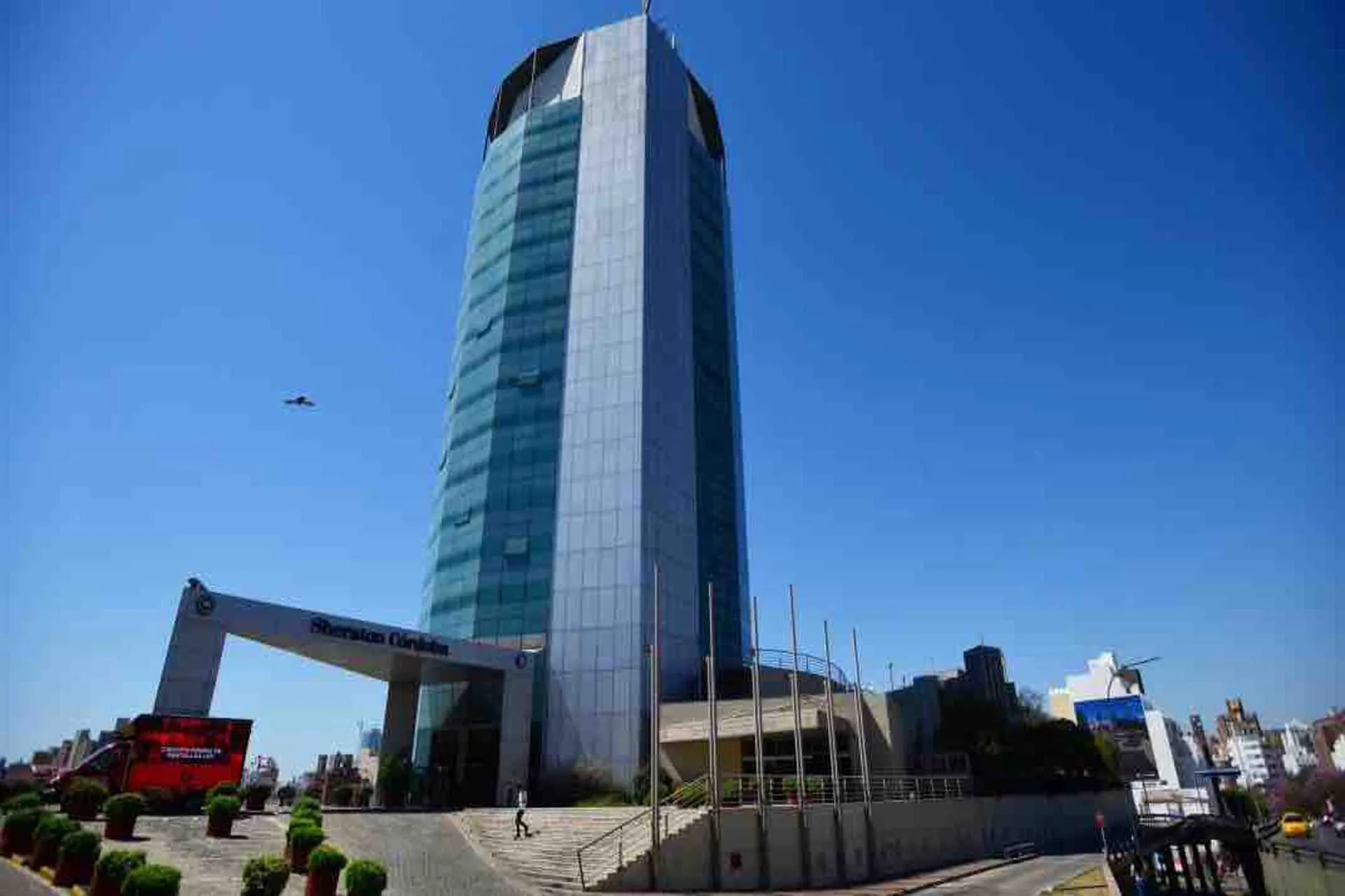 Sheraton dejara de operar su iconico hotel en la cuidad de Cordoba