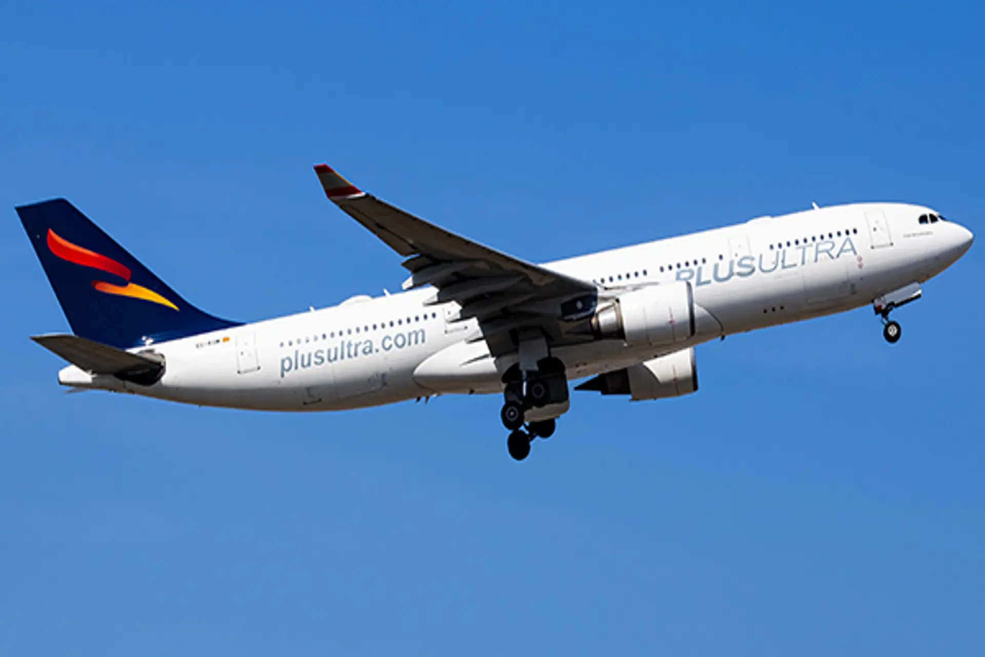 Plus Ultra refuerza su ruta Madrid - Cartagena de Indias, Colombia