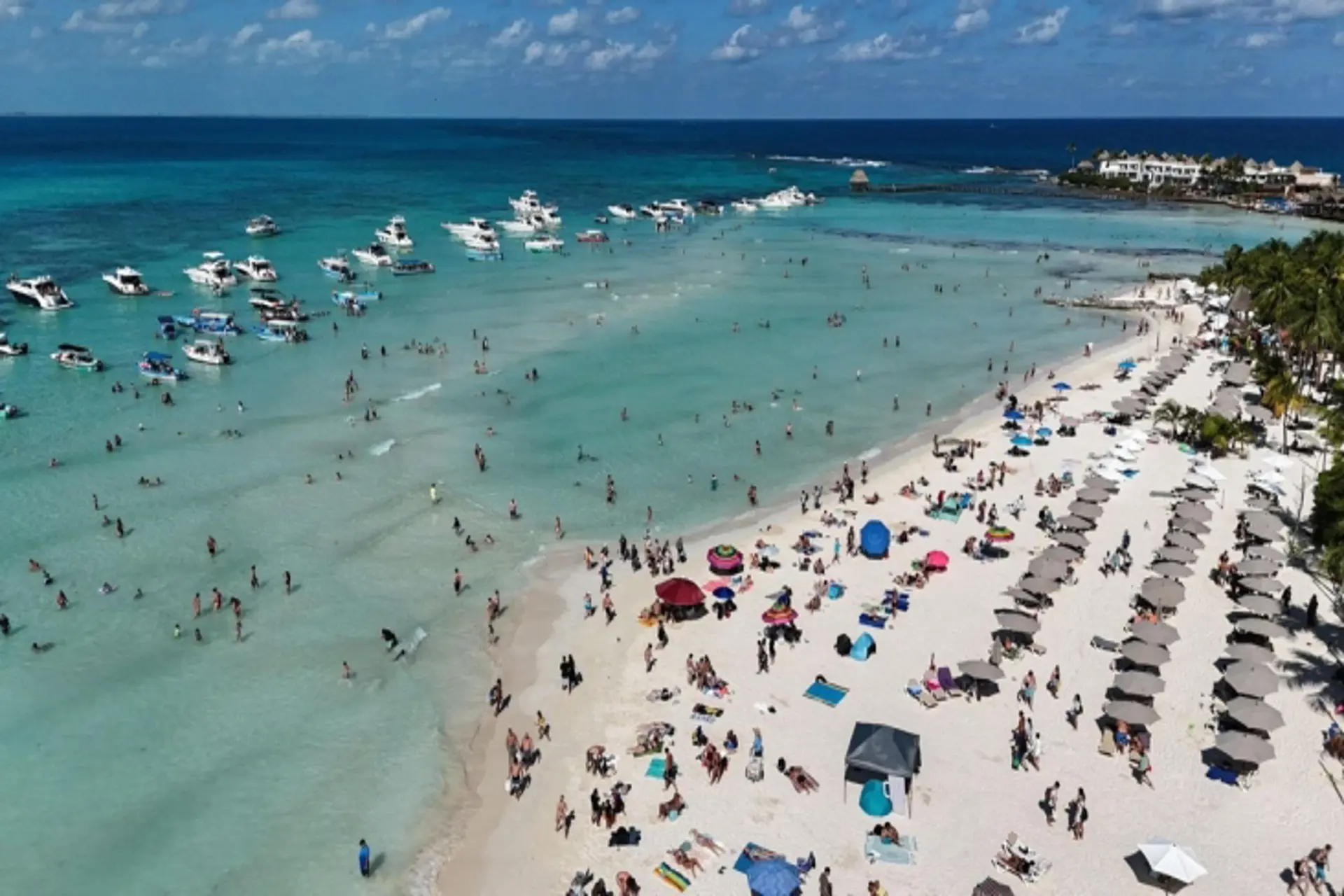 Alta ocupación en el Caribe Mexicano tras la muerte de "El Mencho"