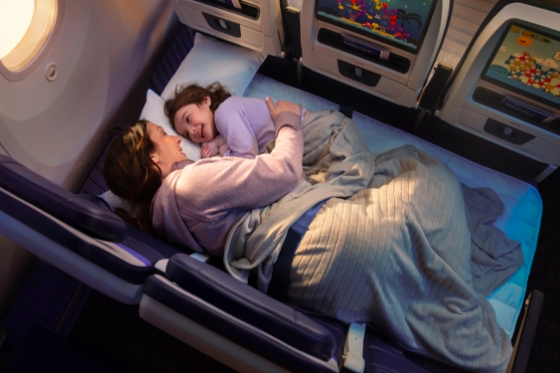 United Airlines lanza “Relax Row”. Asientos-cama en clase económica