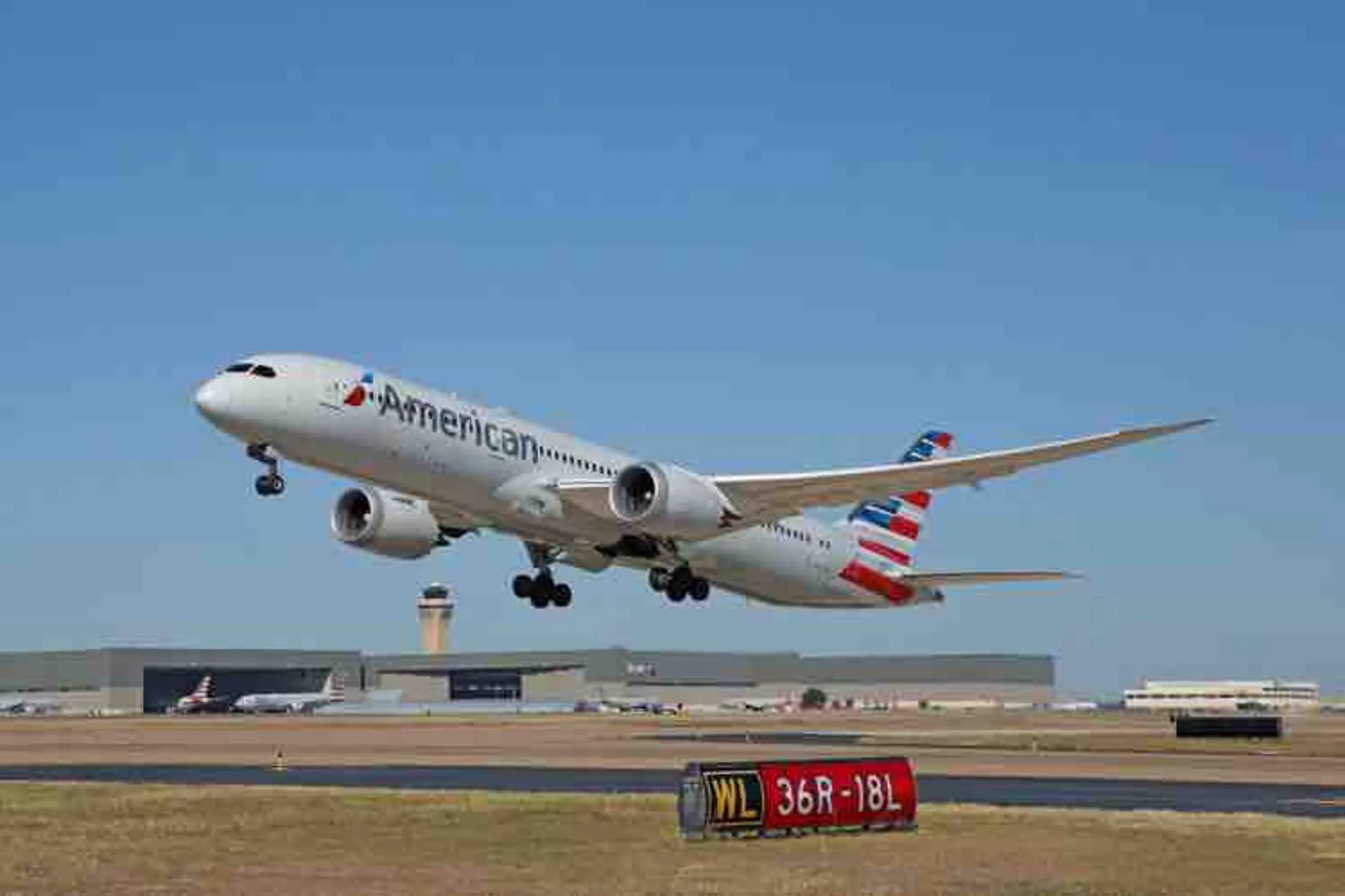 DFW cumple 40 años de ser el HUB de American Airlines