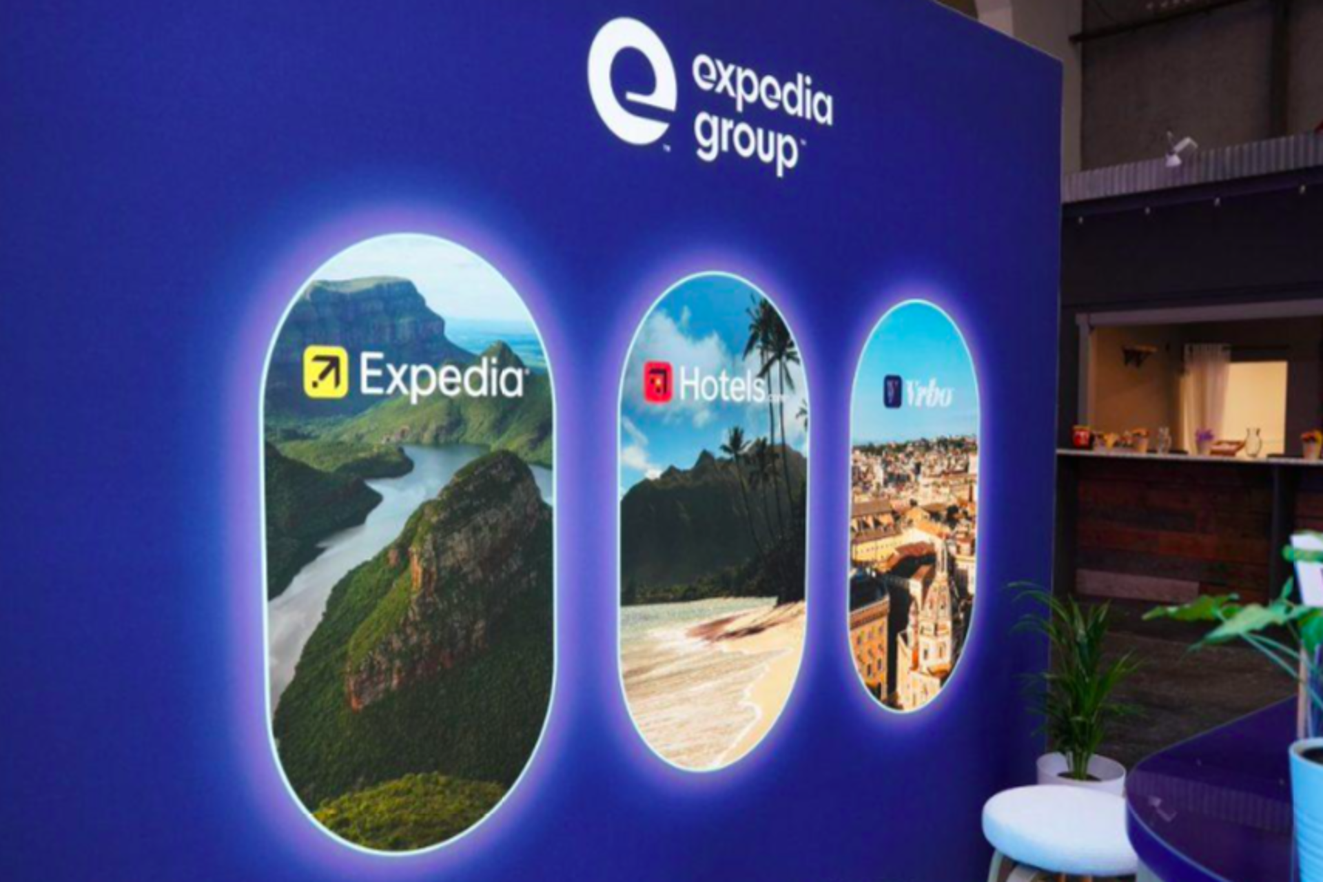 Expedia redefine su estrategia: menos marcas y más foco en el B2B