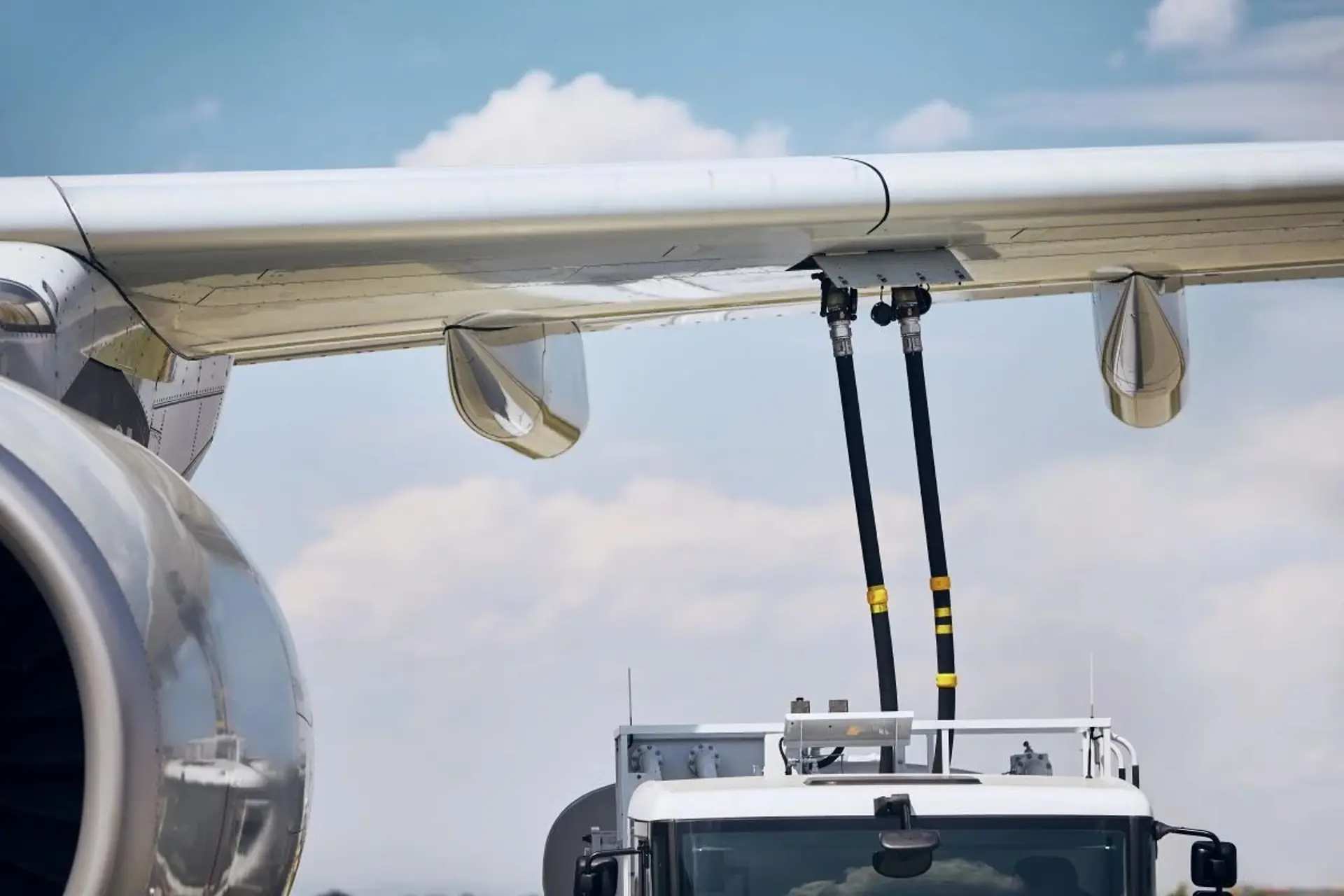 IATA y OACI refuerzan cooperación por los combustibles sostenibles 