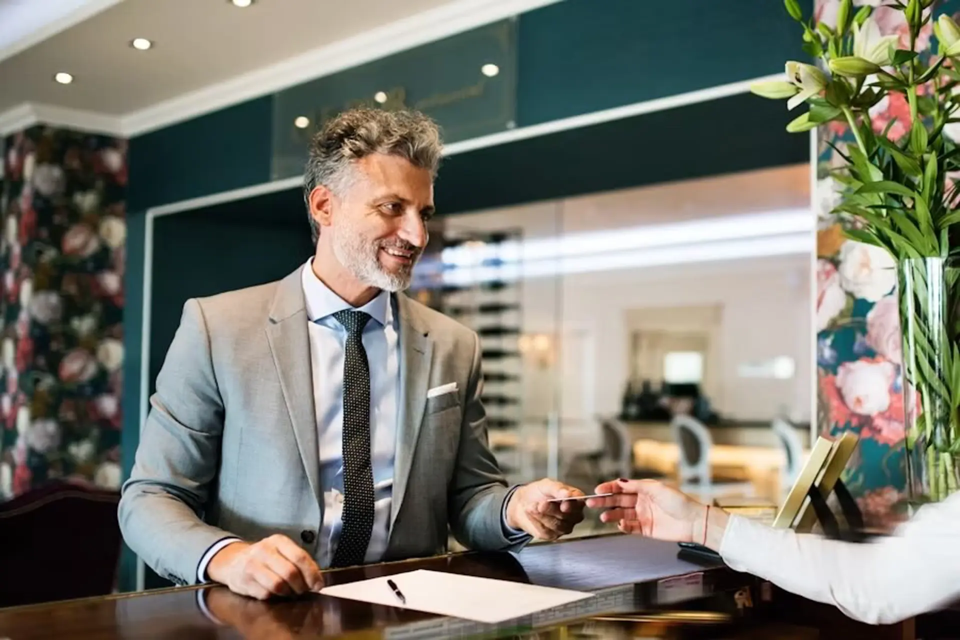 La IA ya cambió la forma de viajar y transforma la industria hotelera