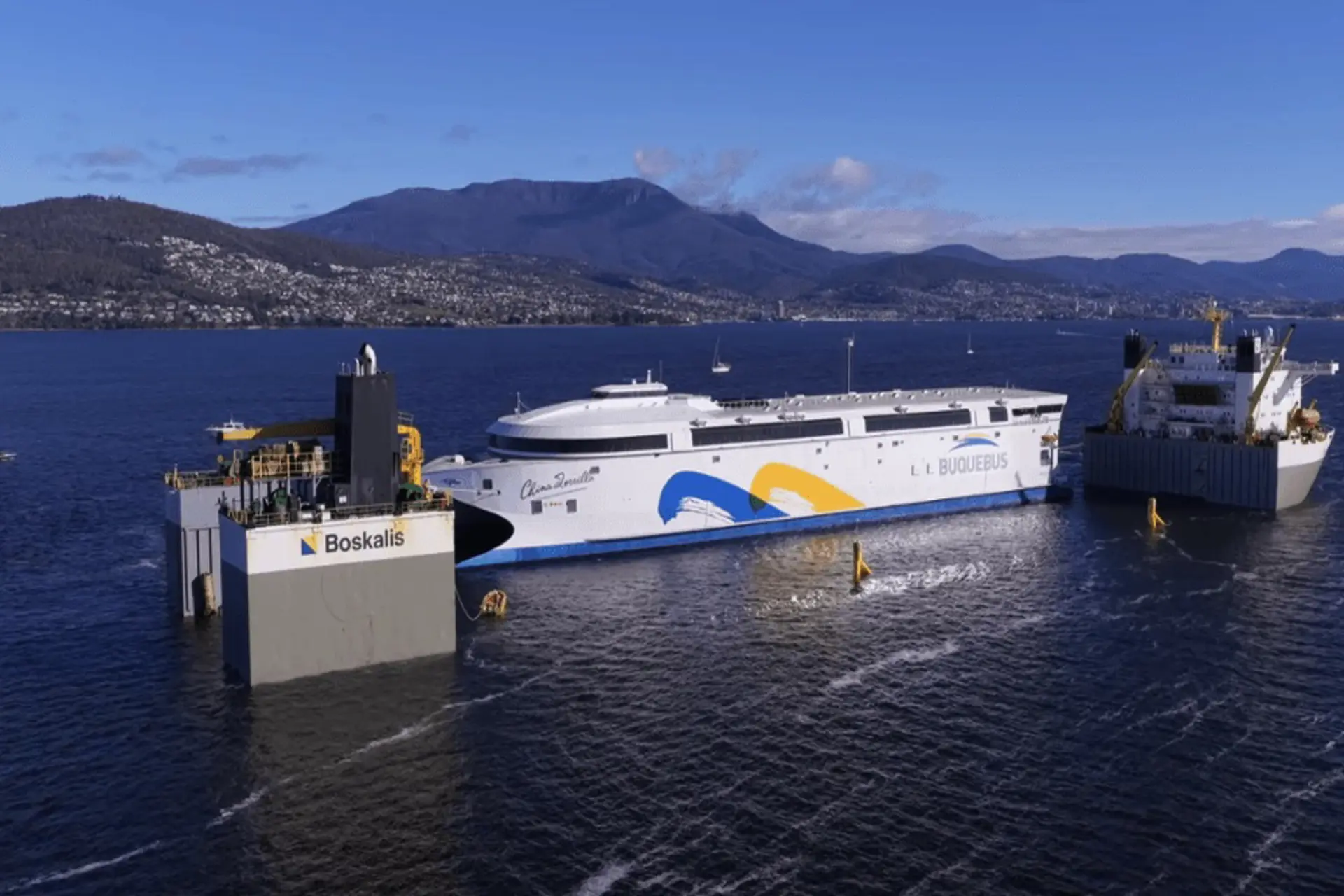 El ferry 100% eléctrico más grande del mundo ya viaja a Sudamerica