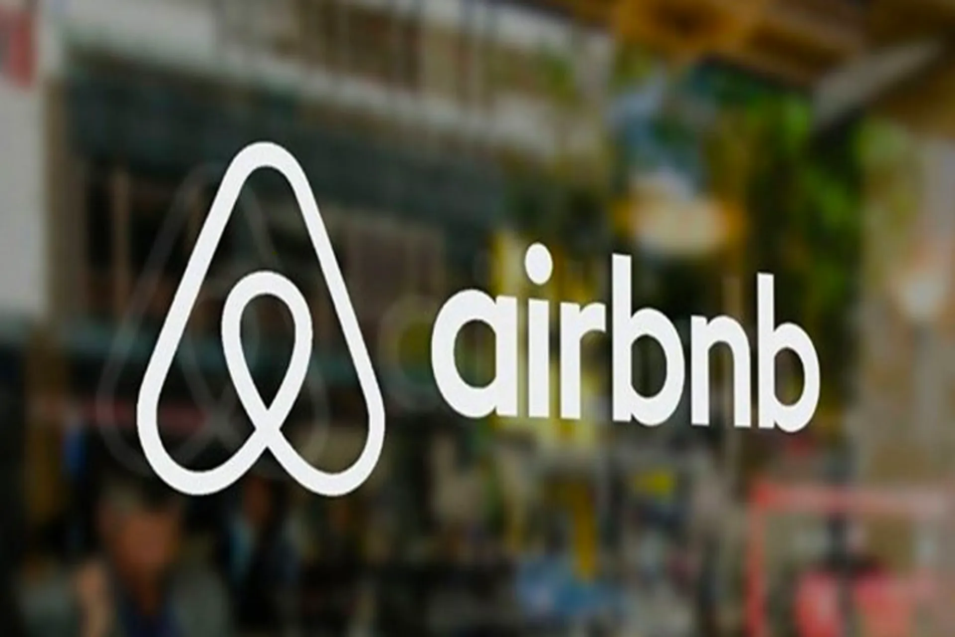 Airbnb confirma sus planes para salir a bolsa ante la CVB