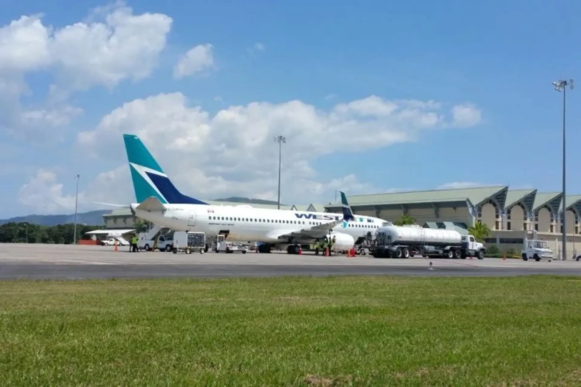 Aerodom anuncia nuevas rutas aéreas entre RD y Canadá