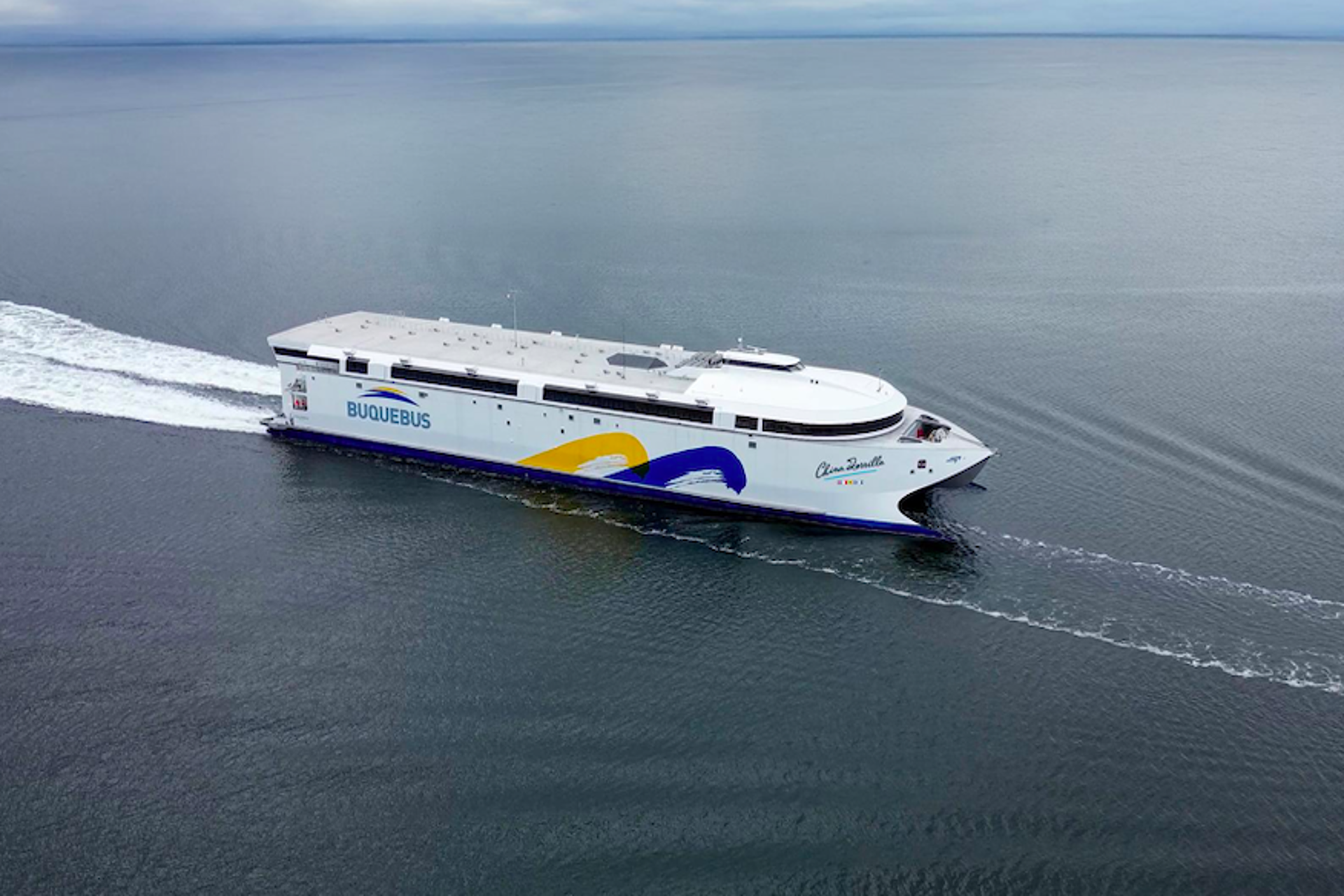 Buquebus presento el buque China Zorrilla y comienza sus viajes inaugurales