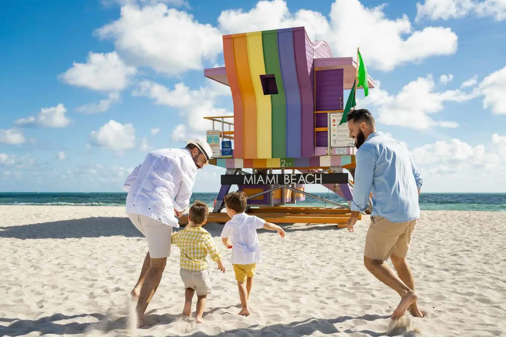 Responsable estrategias de turismo LGBT+ Miami reconocido en Festuris 