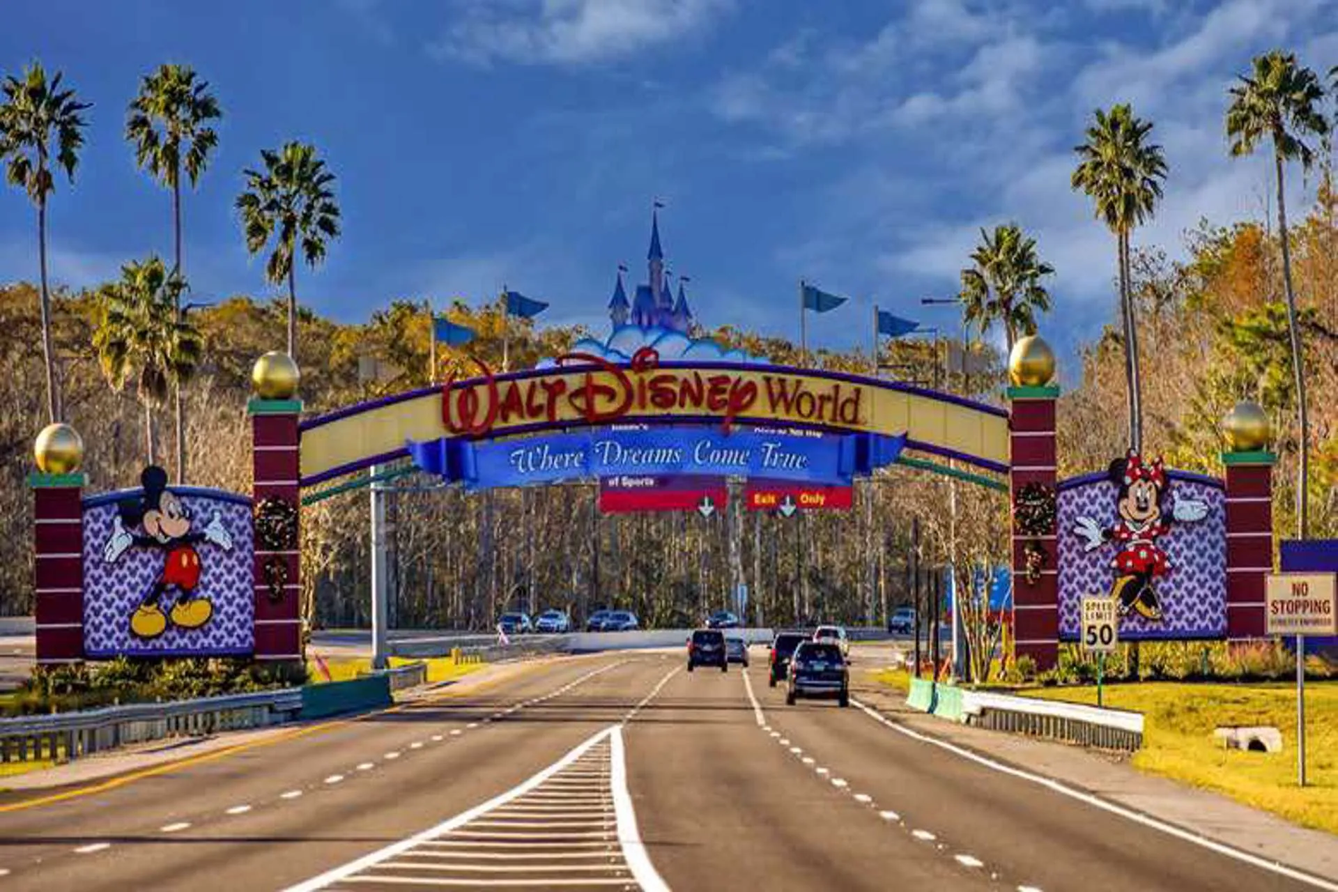 Disney exige que los empleados de EEUU se vacunen contra el Covid-19 Disney exige que los empleados de EEUU se vacunen contra el Covid-19