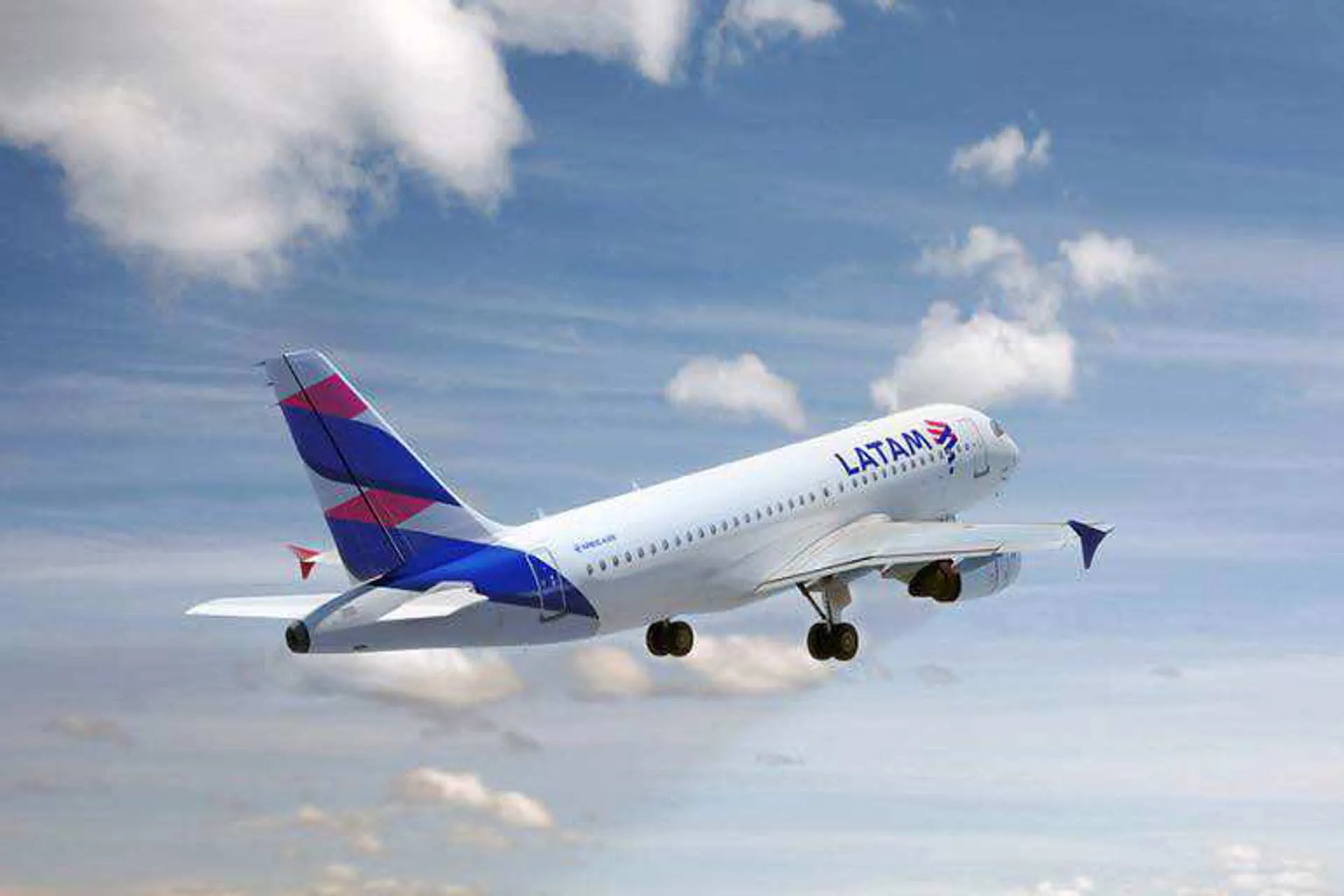 Latam reanuda su vuelo Cancún – Santiago de Chile