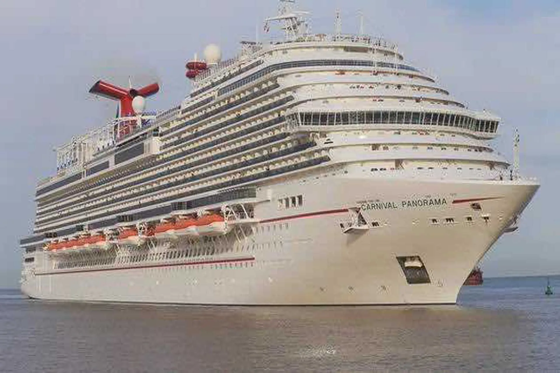 Jalisco recibe al primer crucero post pandemia de COVID-19