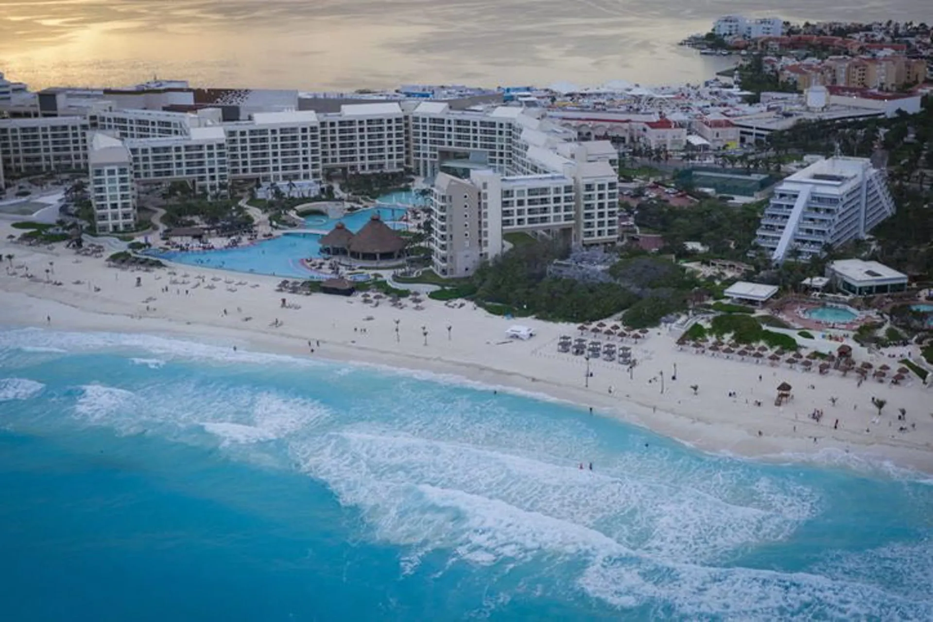 Hoteles de Cancún pierden mercado por plataformas vacacionales