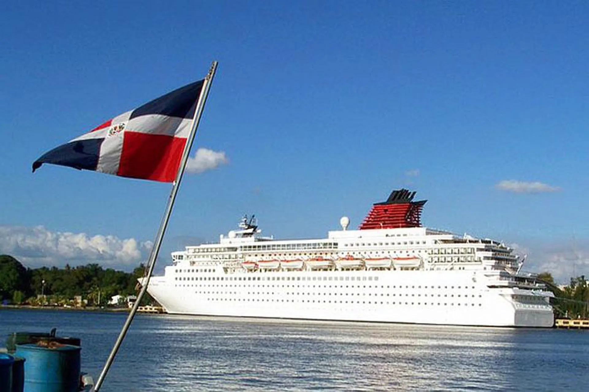 Dominicana concentra en dos días más cruceristas que en todo julio