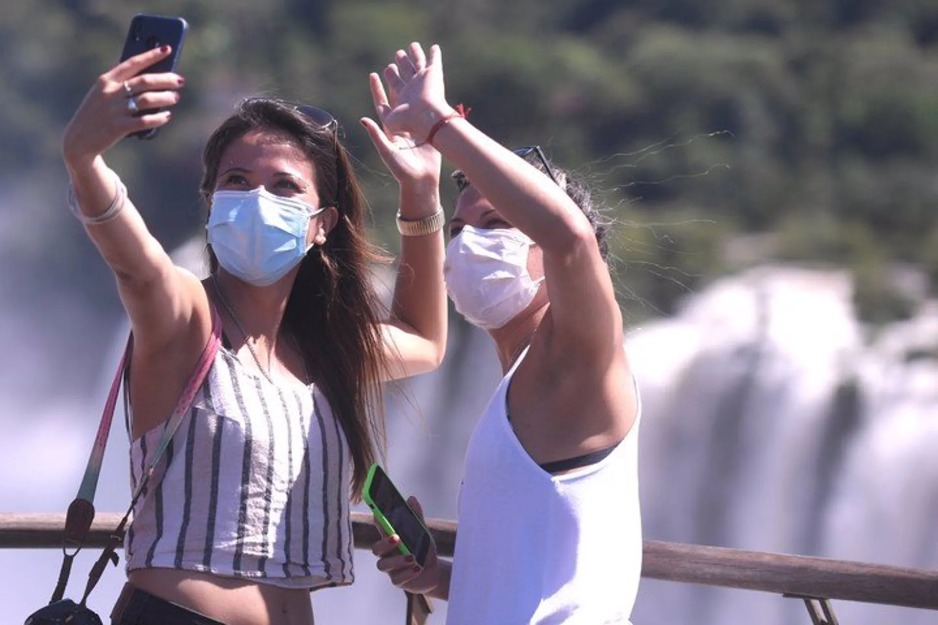 En Puerto Iguazú dejarán de cobrar los testeos a turistas extranjeros