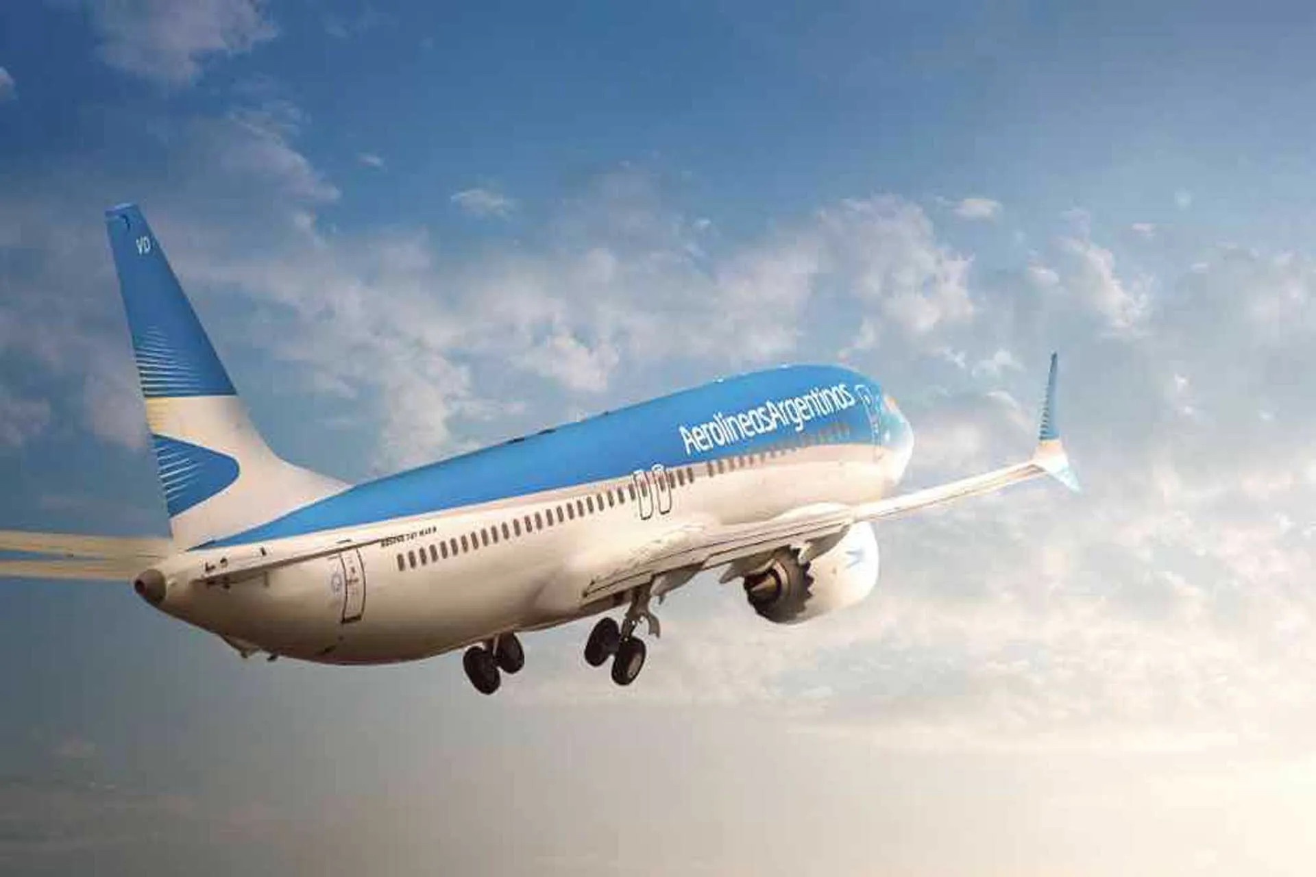 Aerolíneas Argentinas tendrá 21 vuelos semanales a Mar del Plata 