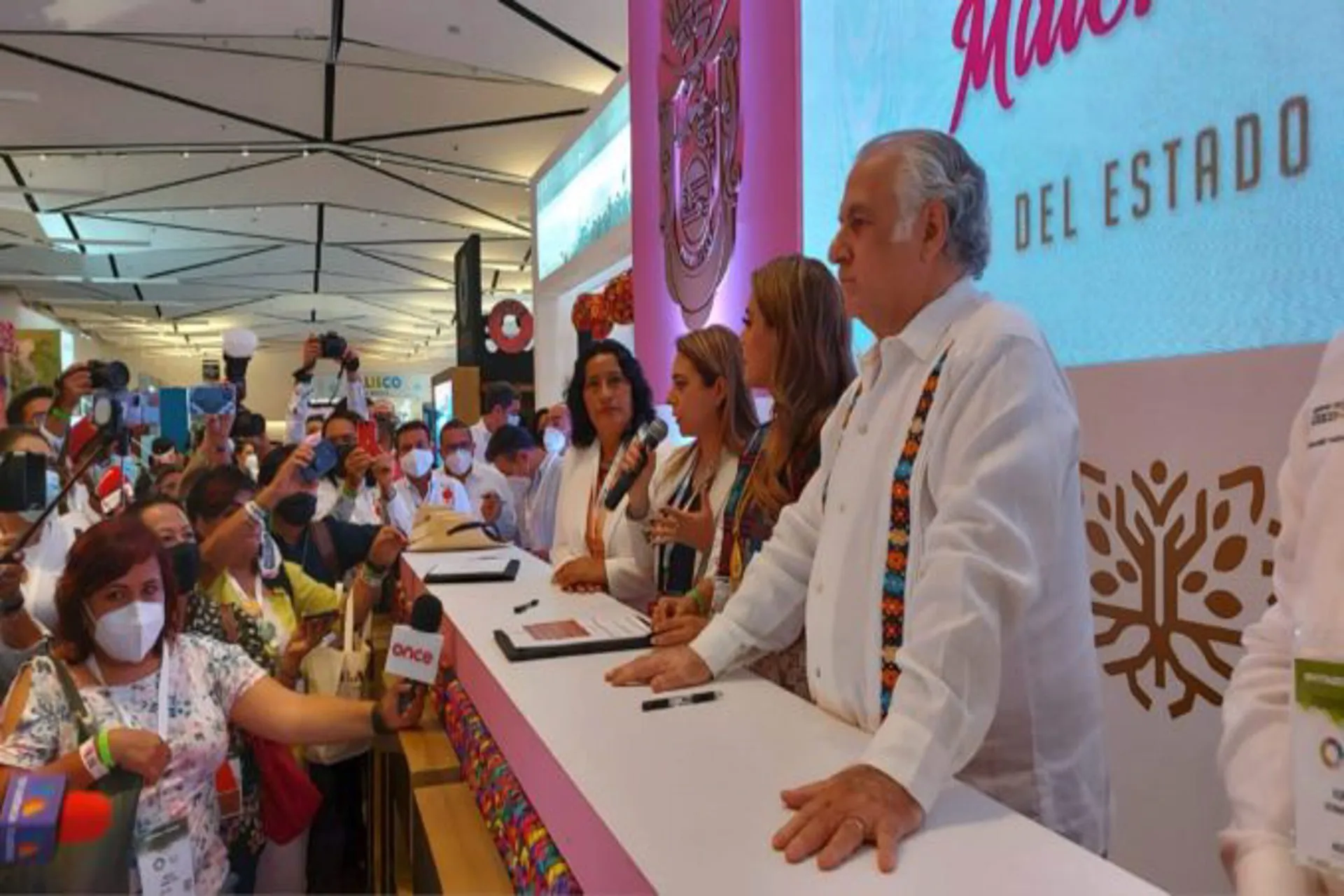 En Tianguis, Torruco presento nuevas rutas para la región Maya