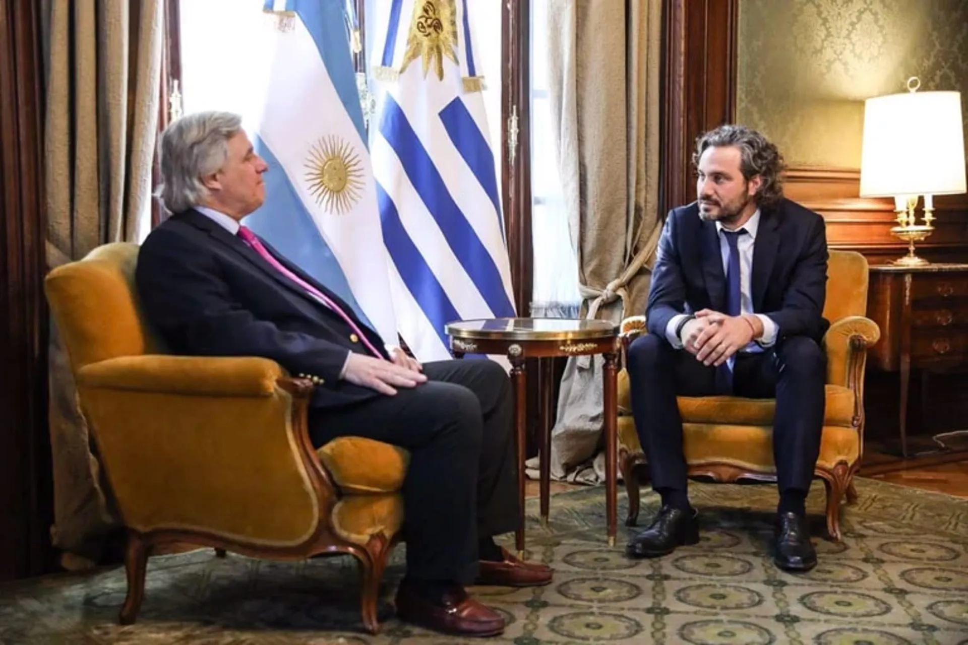 Argentina y Uruguay acordaron abrir todos los pasos fronterizos