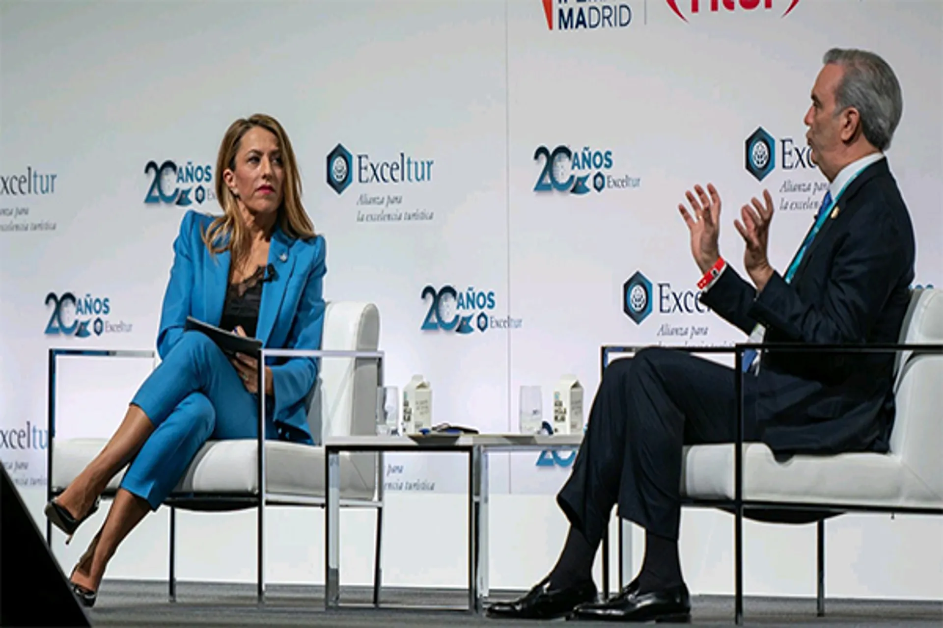 Presidente Dominicano es aplaudido de pie en el foro de Exceltur