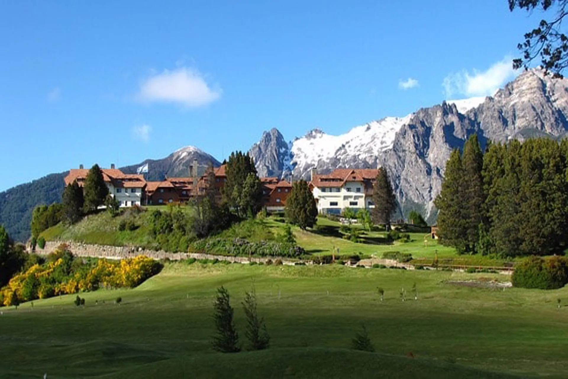 Bariloche presentó sus protocolos sanitarios para el turismo