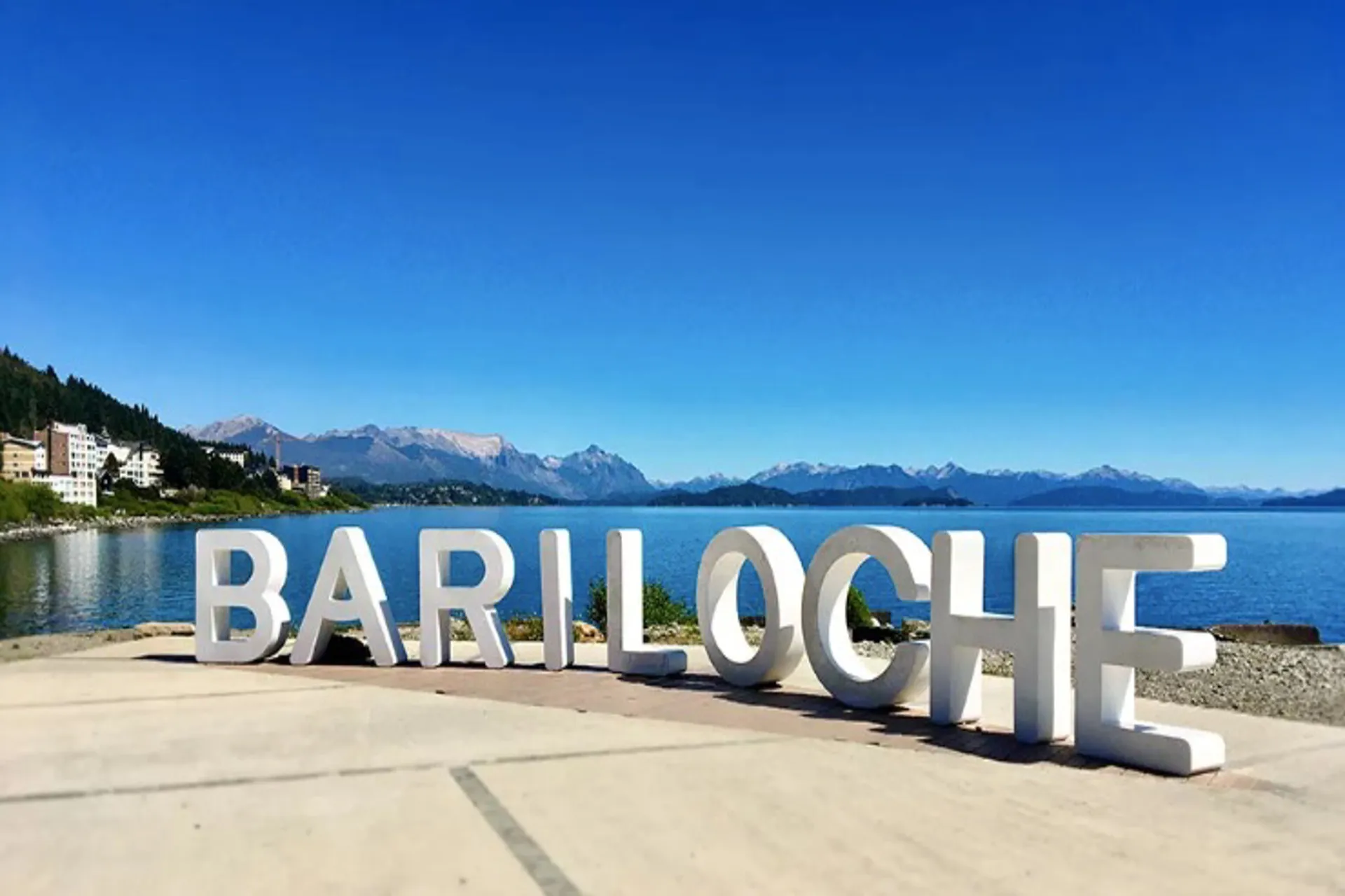 Bariloche ya gestiona la vuelta de los vuelos con Brasil y Chile