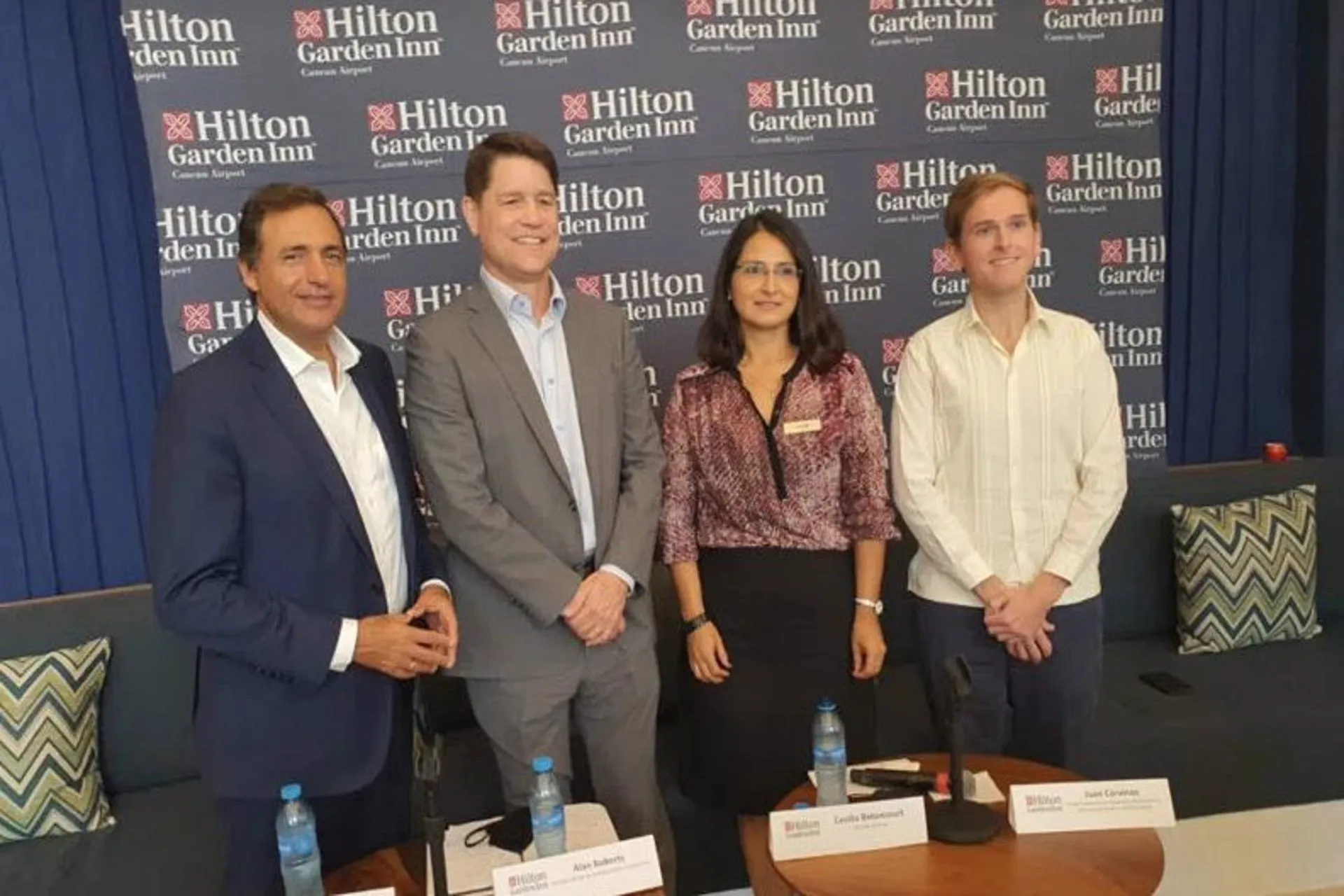 Hilton abre nuevo hotel dentro del Aeropuerto Internacional de Cancún Hilton abre nuevo hotel dentro del Aeropuerto Internacional de Cancún