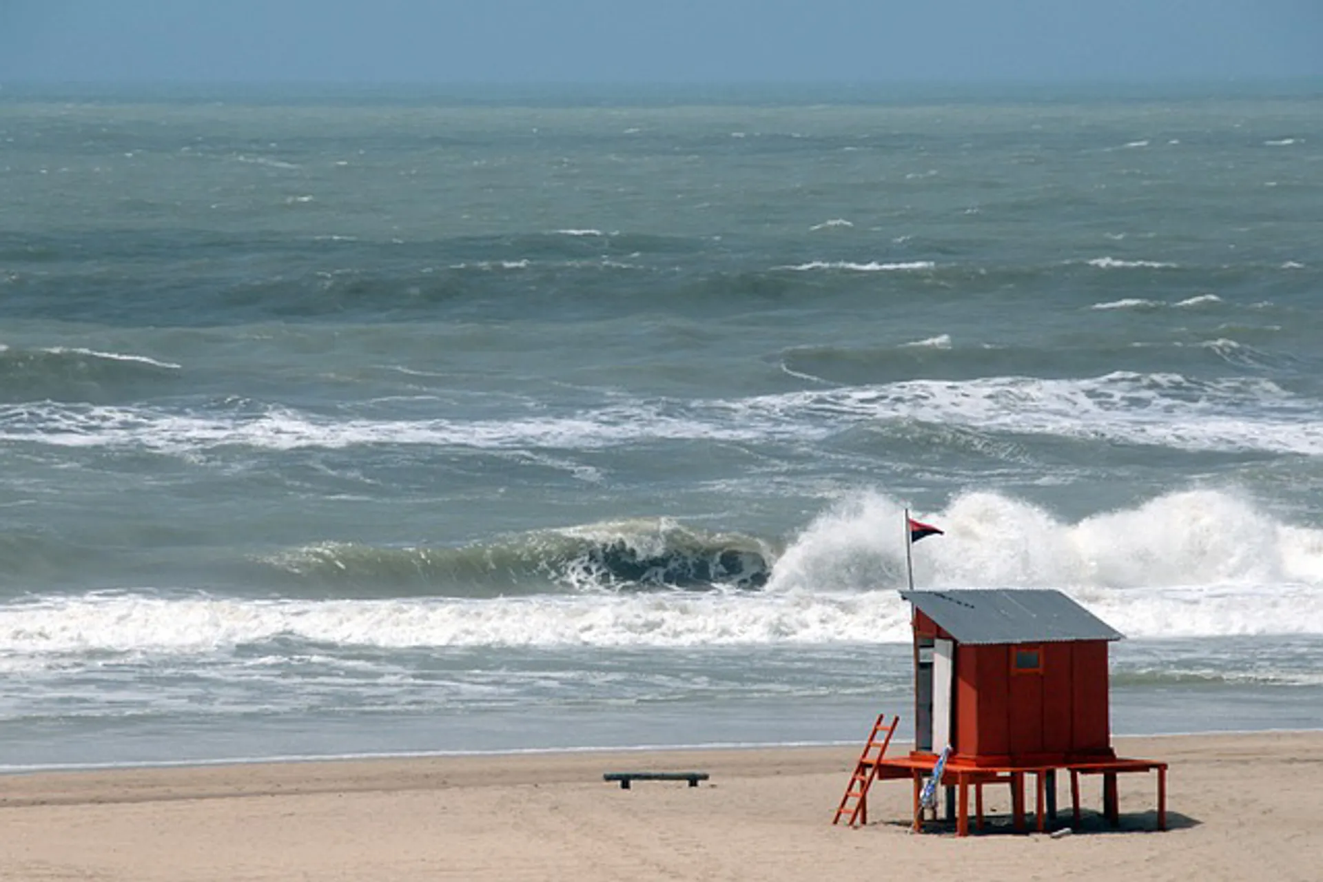 Villa Gesell permite acceso a propietarios bajo protocolos 