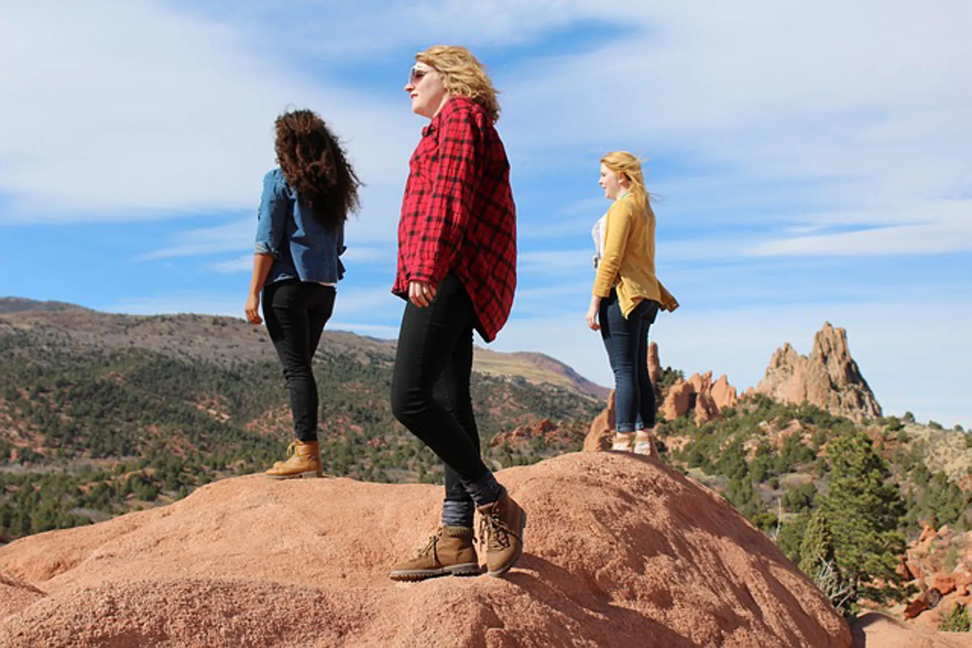 Tendencia para el 2022: mujeres que eligen viajar solas Tendencia para el 2022: mujeres que eligen viajar solas