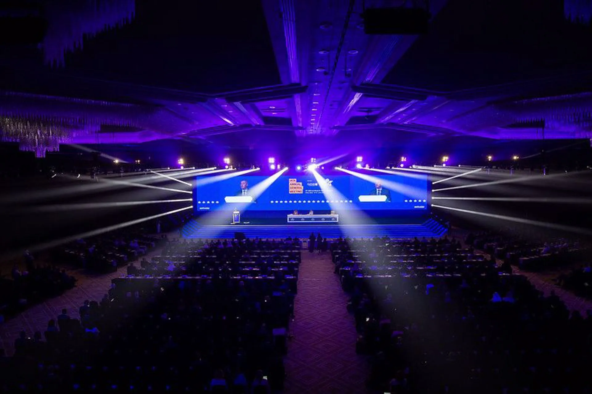 Concluyó la Cumbre Mundial de Transporte Aéreo y AGM en Doha 