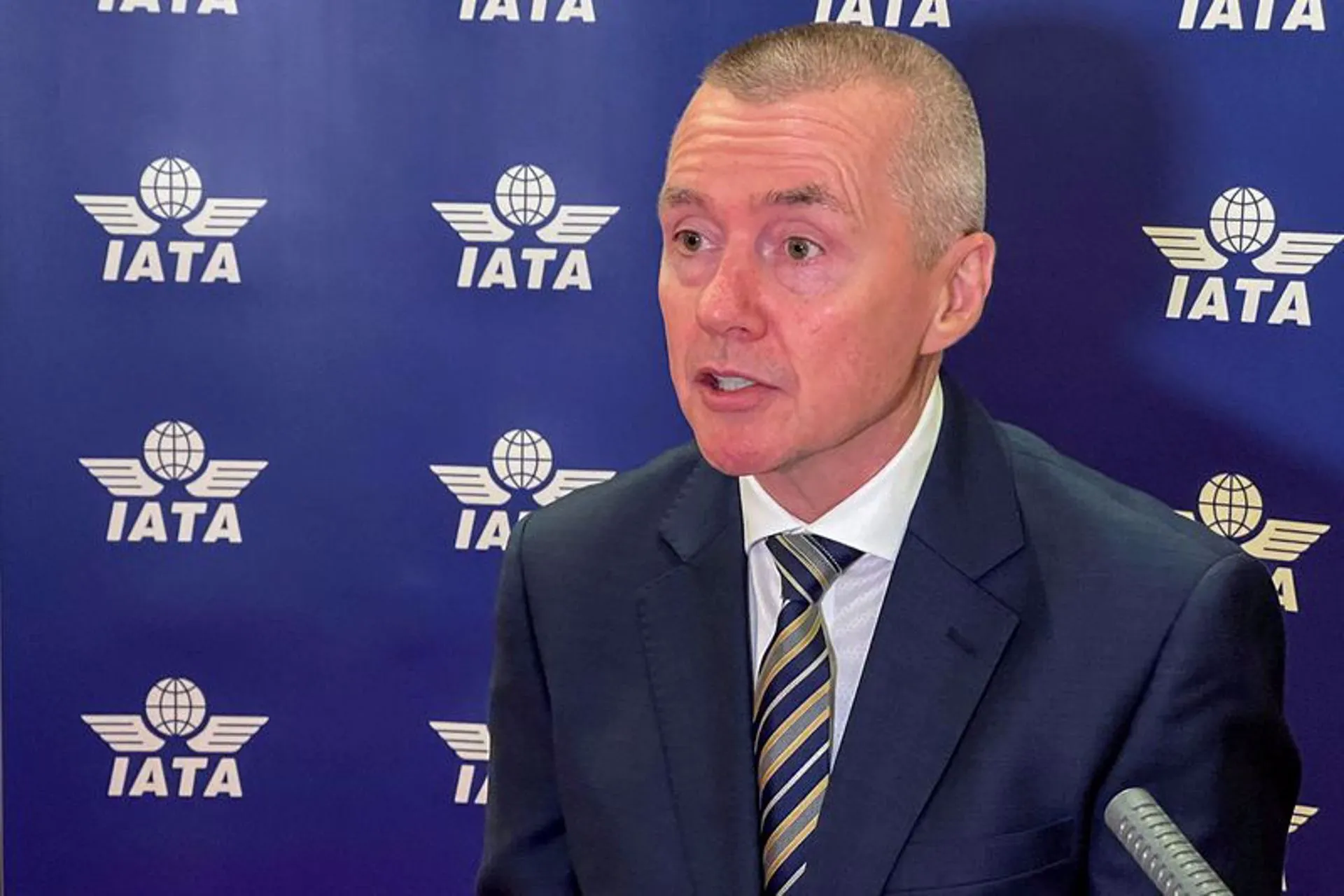 Las tarifas aéreas continuarán aumentando, dice el CEO de IATA
