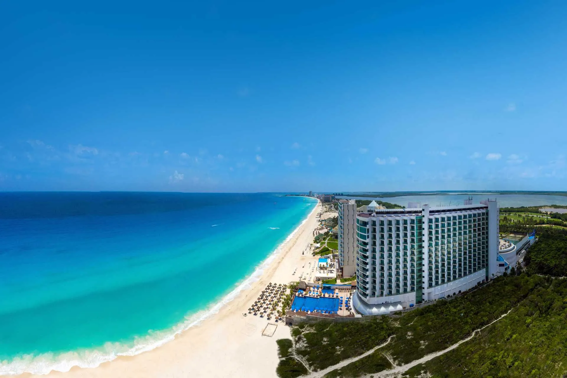 Playa Hotels & Resorts gestionara los Seadust Cancun Family Resort 