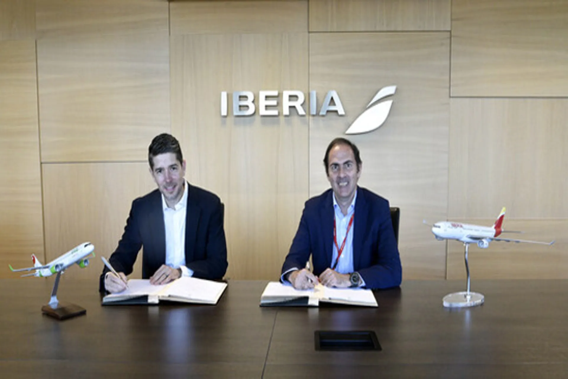 Tras la ruptura con Aeroméxico, Iberia se asocia con Viva Aerobus 
