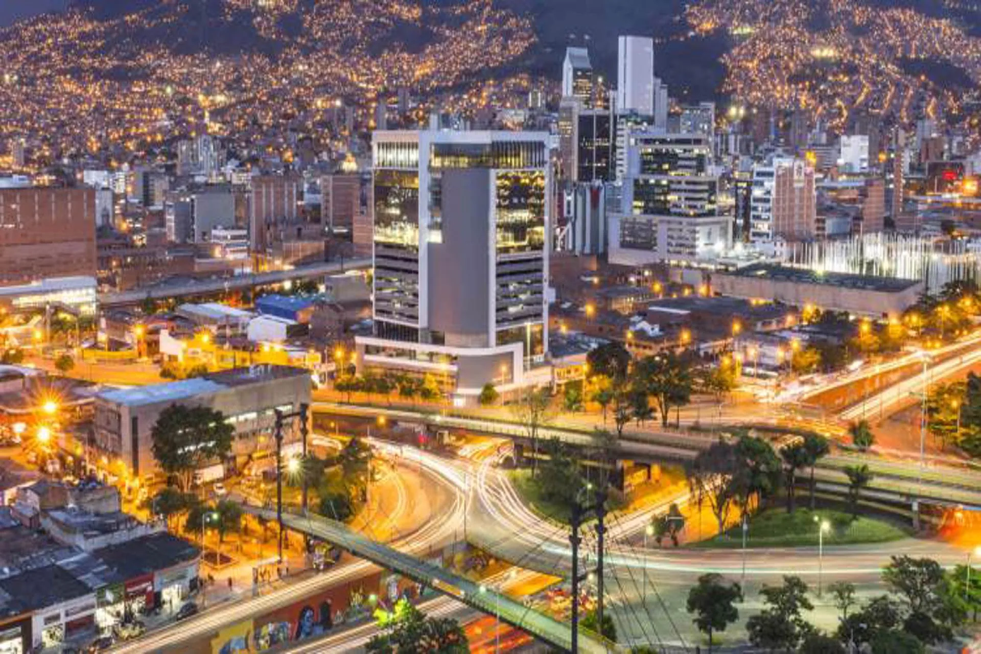 España exporta el modelo de destino turístico inteligente a la ciudad Colombiana de Medellín la 2da más importante del país con 2,5 millones de habitantes