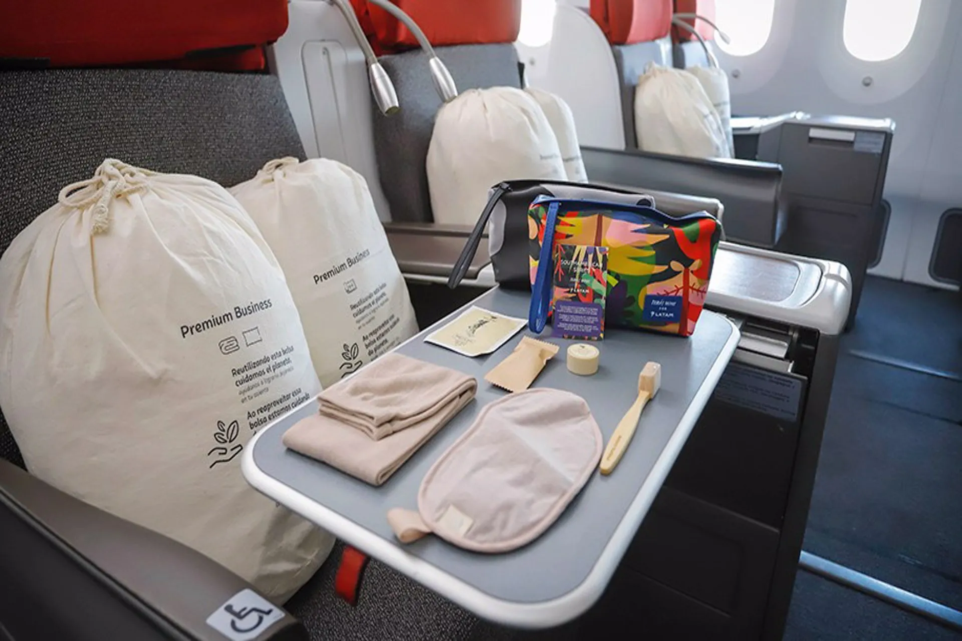 LATAM elimina 75% de todos los plásticos de un solo uso a bordo