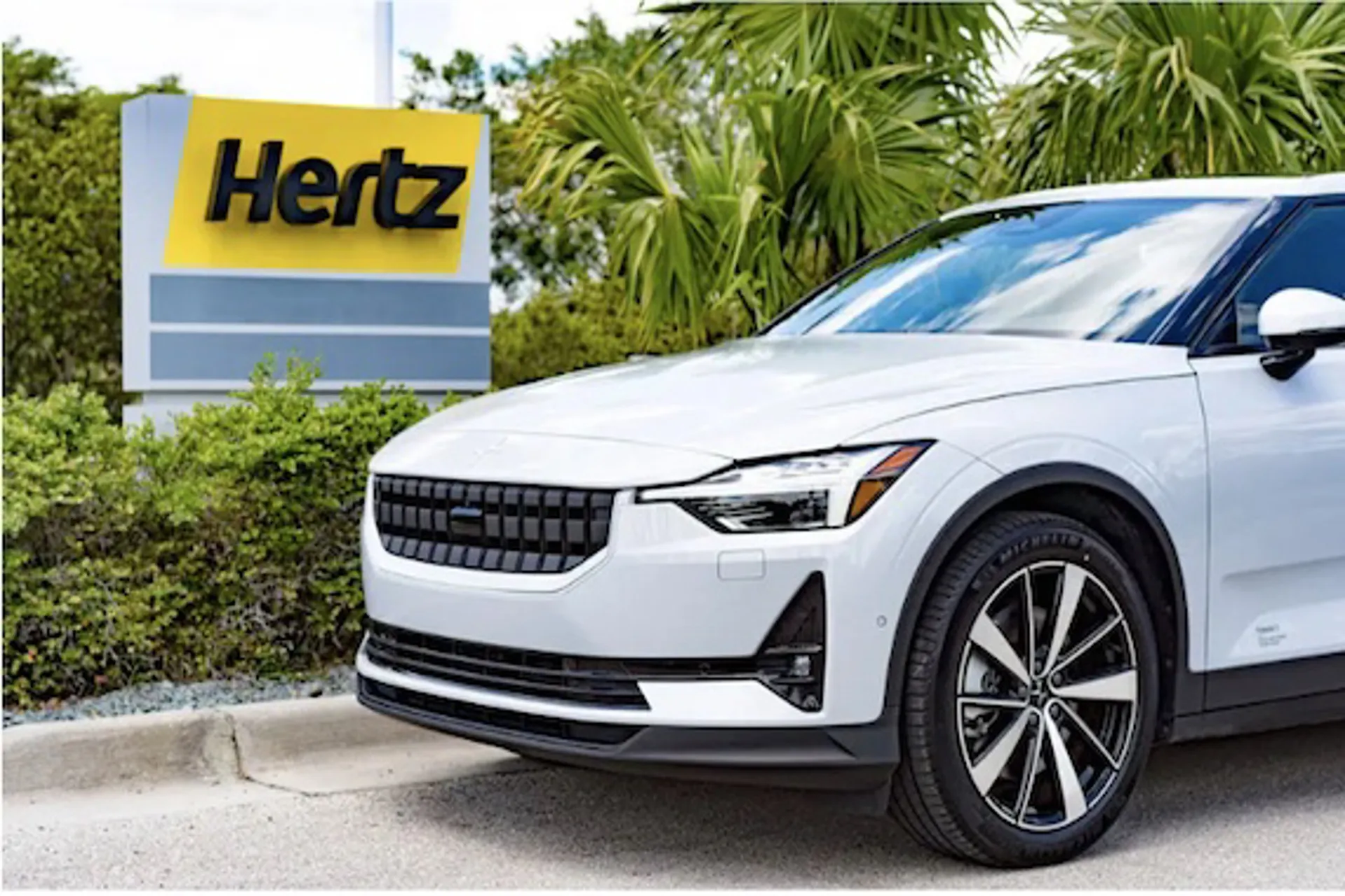 Hertz pide 175 000 autos eléctricos a GM para próximos 5 años