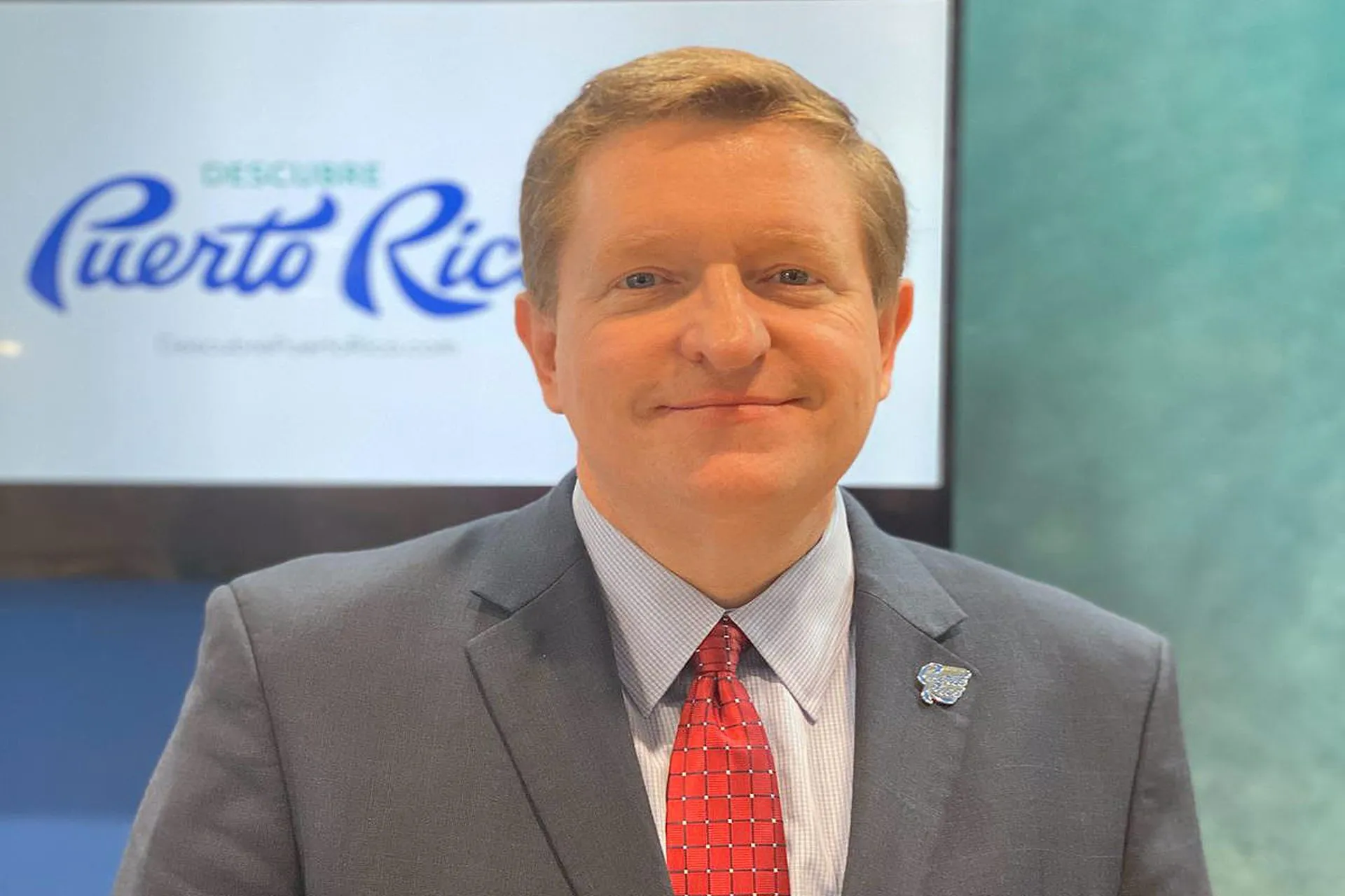 El CEO de Discover Puerto Rico, Brad Dean, actualiza información