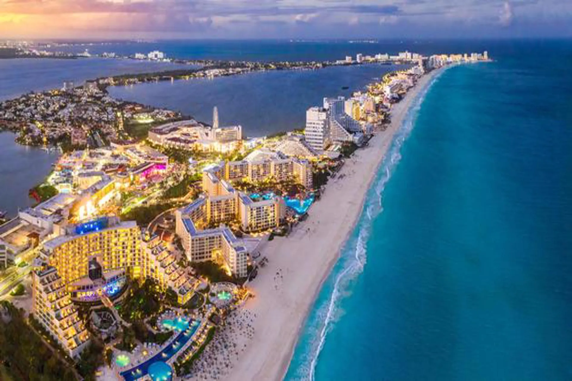 Asociación de Hoteles de Cancún en alerta por exceso de desarrollos Asociación de Hoteles de Cancún en alerta por exceso de desarrollos