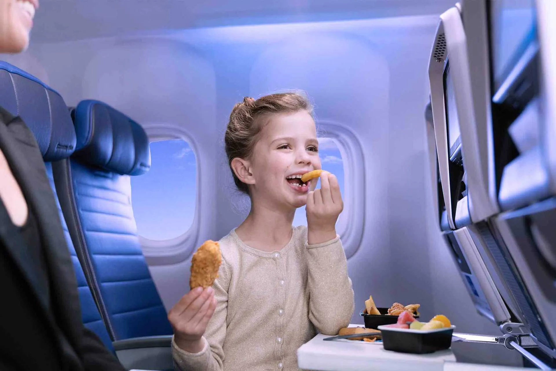 United trae de vuelta las comidas para niños a bordo a partir de 2023 United trae de vuelta las comidas para niños a bordo a partir de 2023